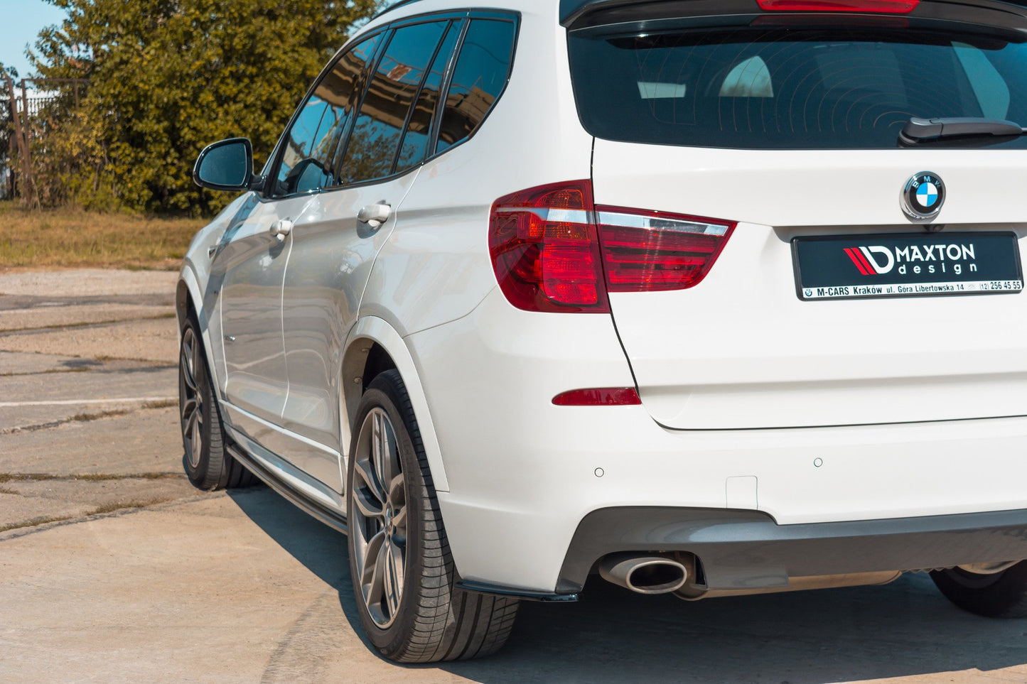 Heck Ansatz Flaps Diffusor für BMW X3 F25 M-Paket Facelift  schwarz Hochglanz