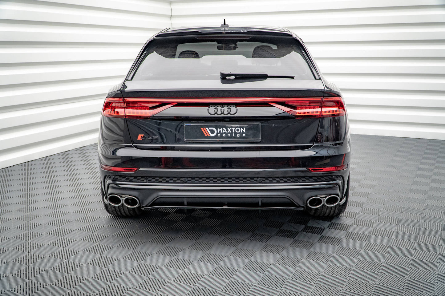 Mittlerer Diffusor Heck Ansatz DTM Look für Audi SQ8 Mk1 schwarz matt