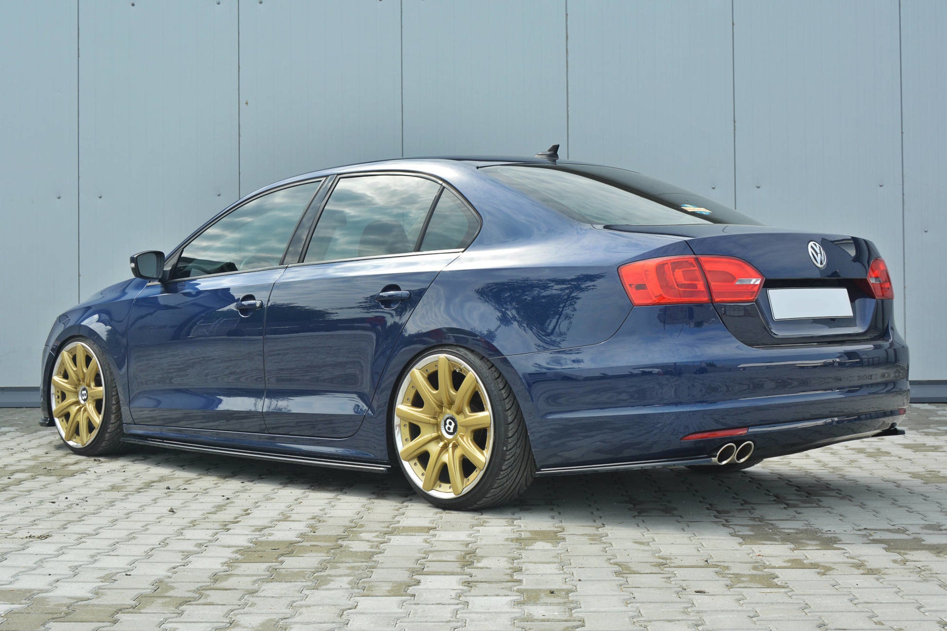 Heck Ansatz Flaps Diffusor für VOLKSWAGEN JETTA MK6 SEDAN vor Facelift Carbon Look