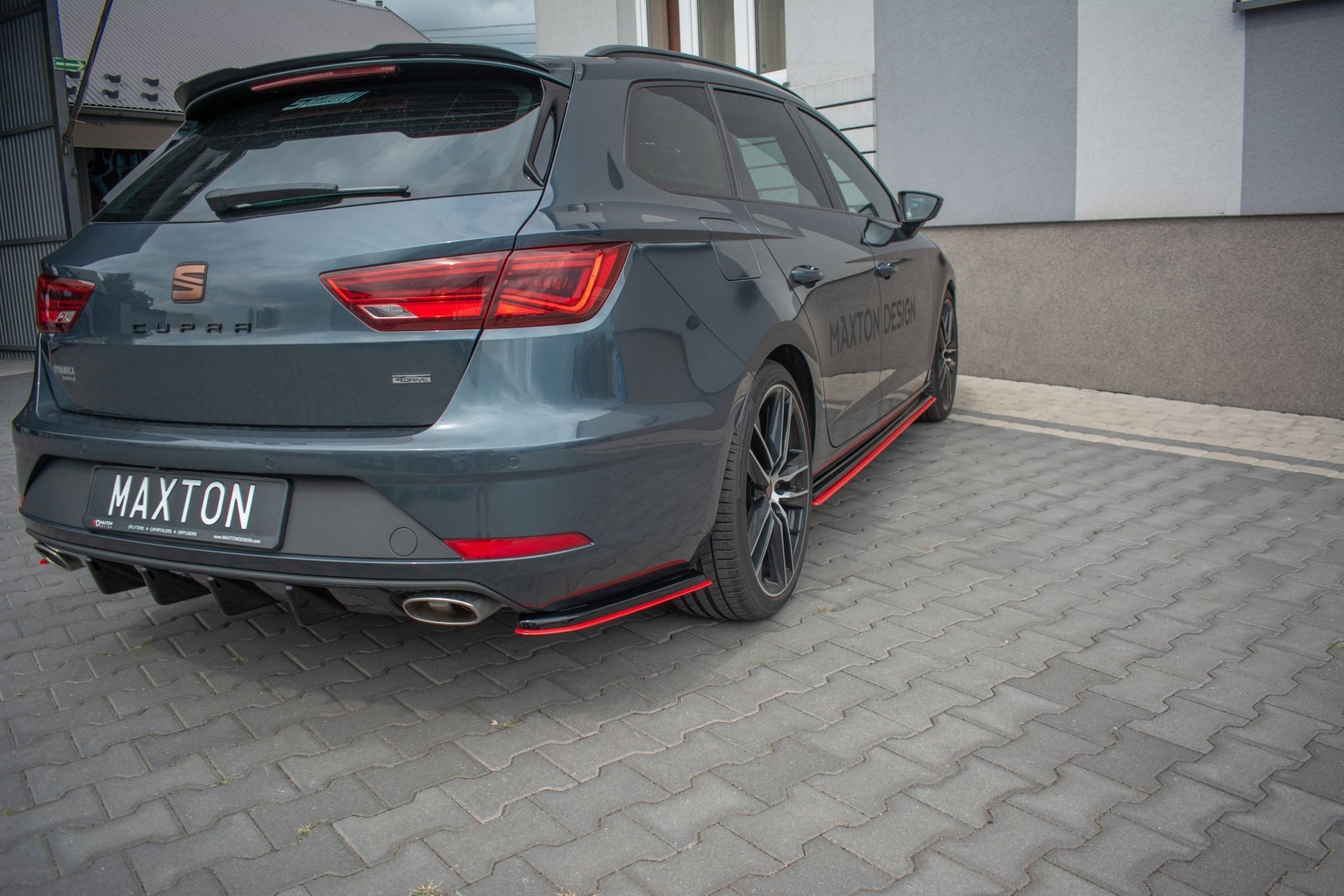 Heck Ansatz Flaps Diffusor V.4 für Seat Leon Cupra Mk3 FL Sportstourer Carbon Look