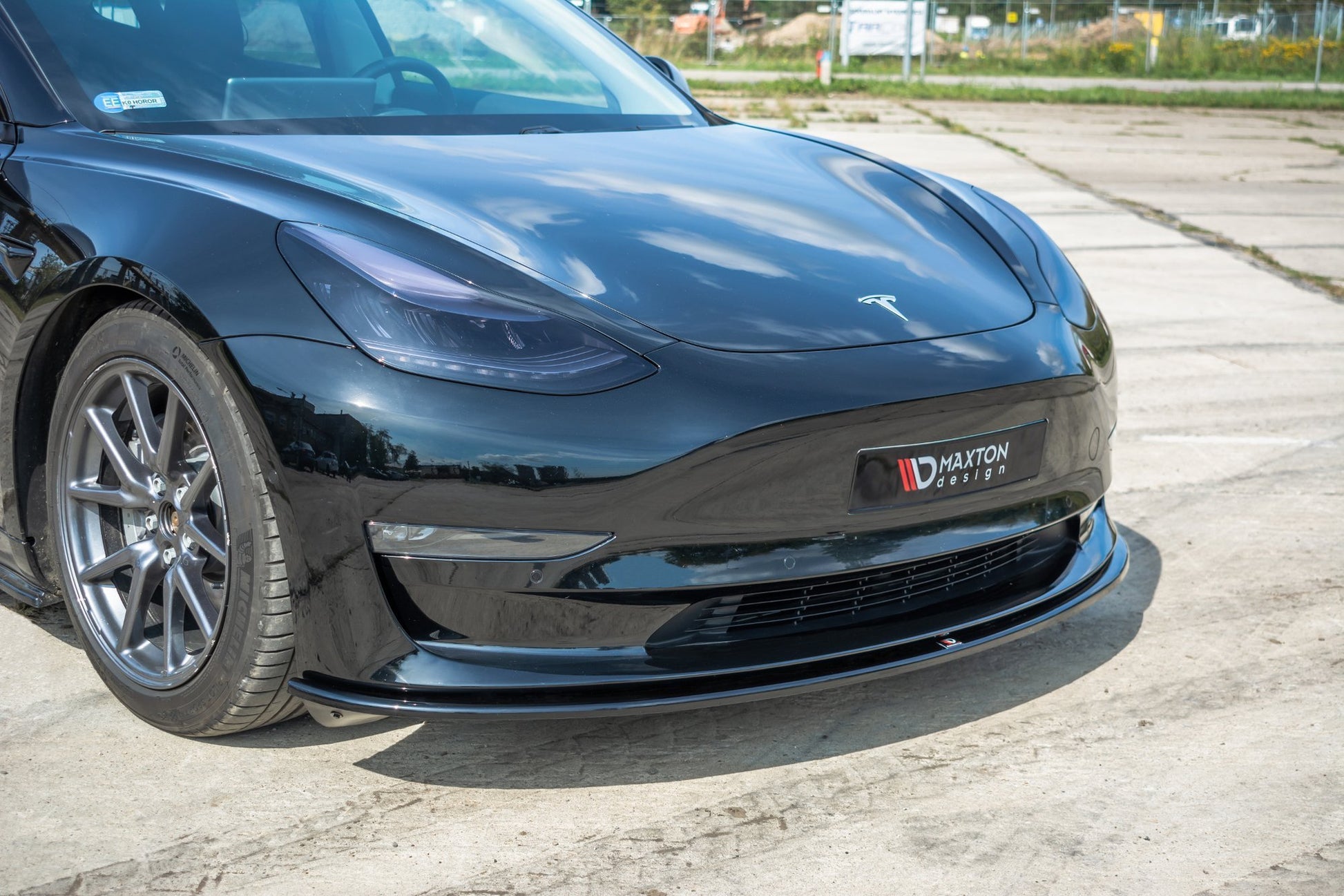 Front Ansatz für Tesla Model 3 schwarz matt
