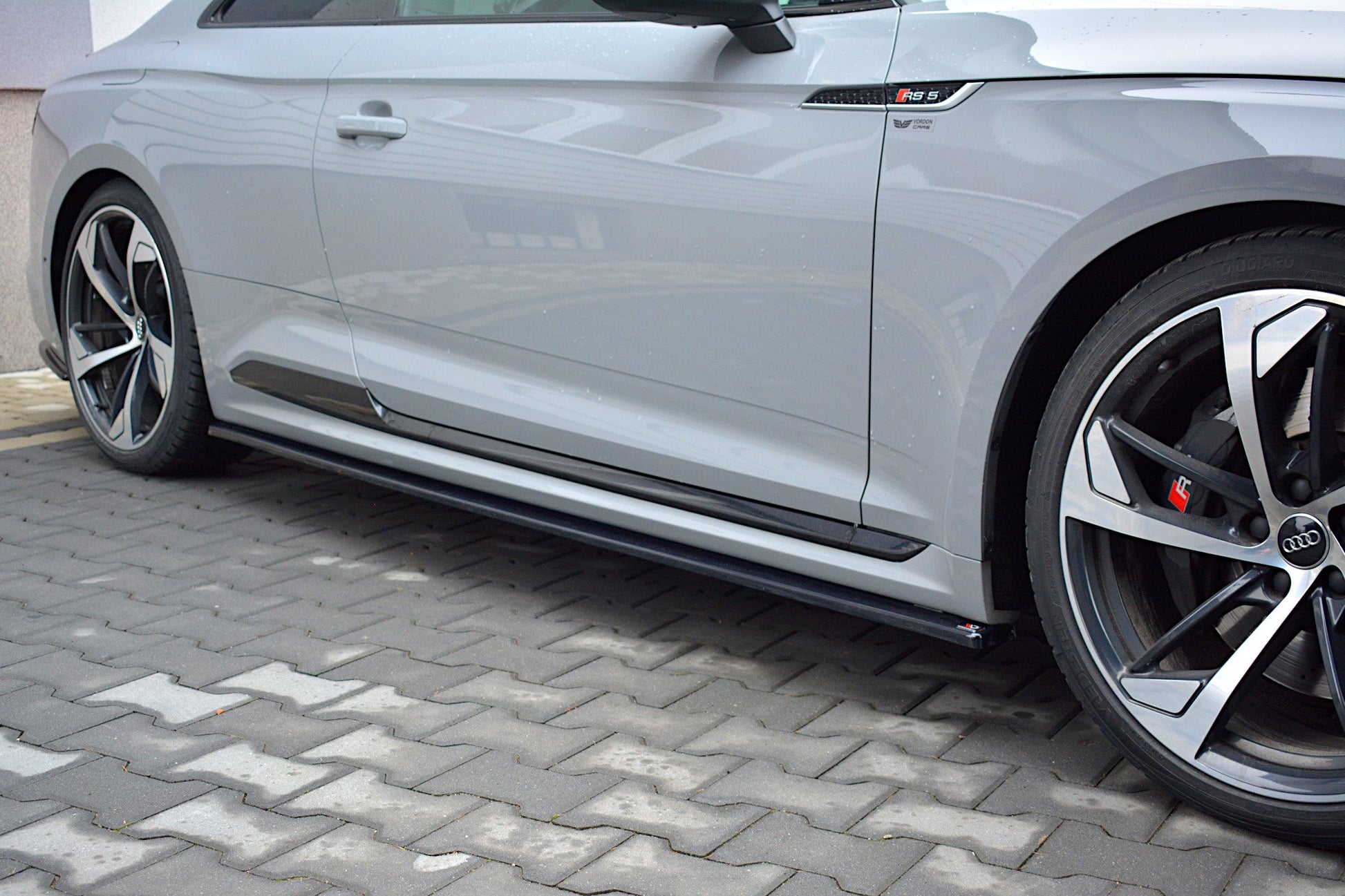 Seitenschweller Ansatz für Audi RS5 F5 Coupe schwarz Hochglanz
