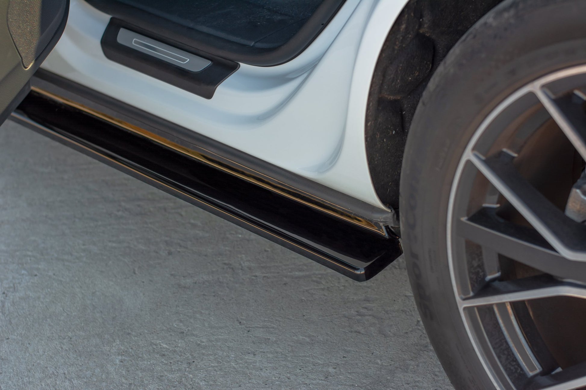 Seitenschweller Ansatz für Audi Q8 S-line schwarz Hochglanz