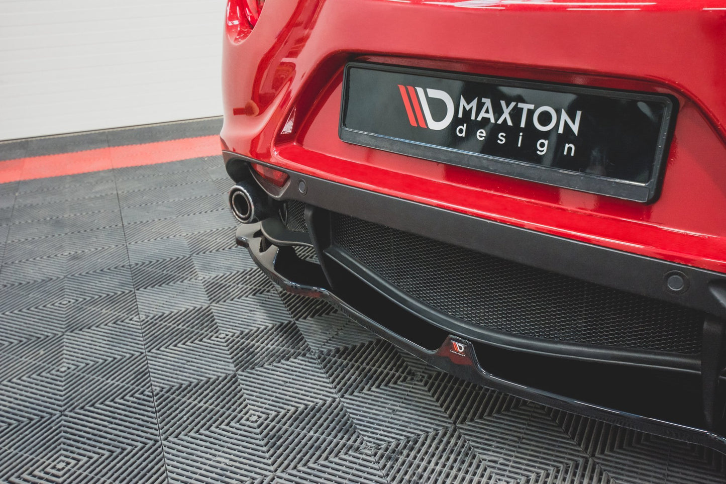 Mittlerer Diffusor Heck Ansatz für Alfa Romeo 4C schwarz Hochglanz