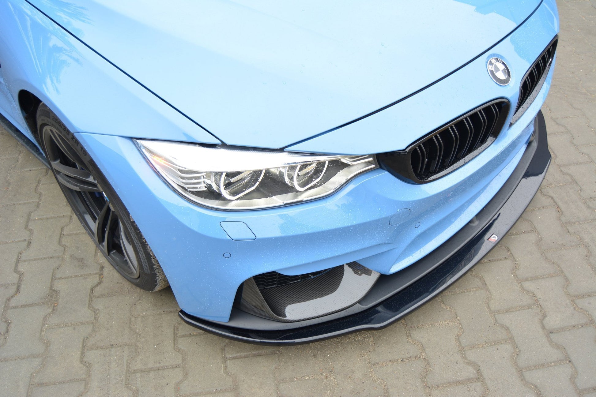 Front Ansatz für  BMW M4 F82 M-performance Carbon Look