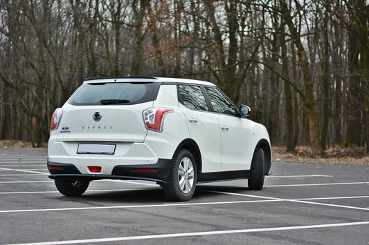 Mittlerer Diffusor Heck Ansatz für SSANGYONG TIVOLI schwarz matt