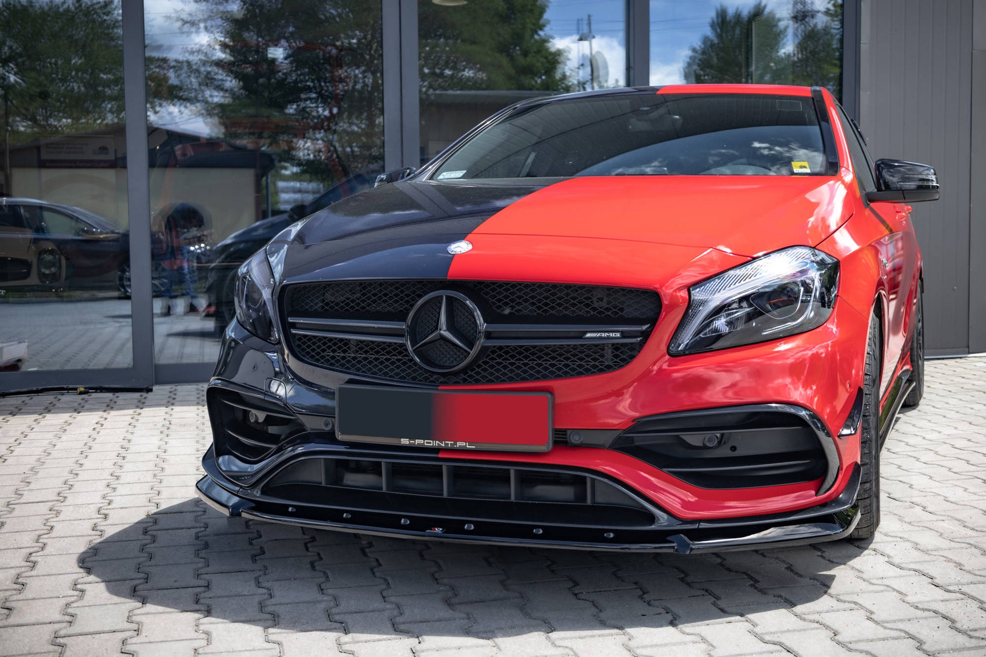 Front Ansatz V.1 für Mercedes-Benz A45 Aero W176 Facelift schwarz Hochglanz