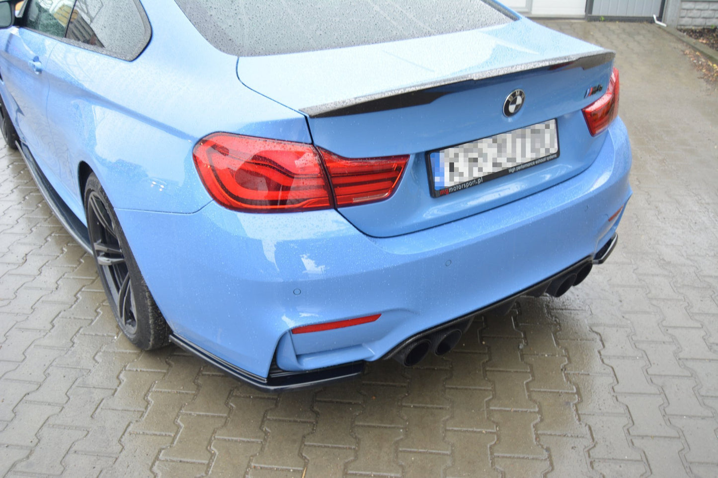 Heck Ansatz Flaps Diffusor für BMW M4 F82 Carbon Look