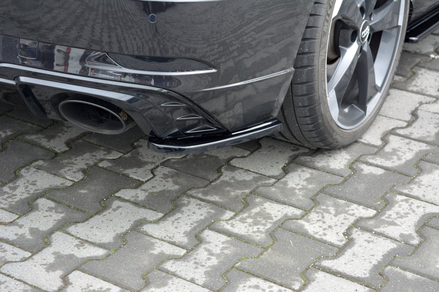 Heck Ansatz Flaps Diffusor für Audi RS3 8V FL Sportback Carbon Look