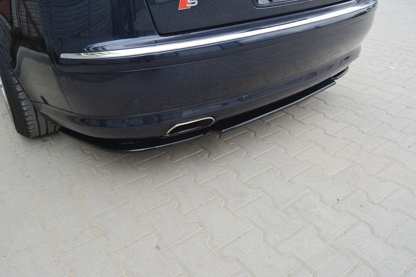 Mittlerer Diffusor Heck Ansatz für AUDI S8 D3  schwarz Hochglanz