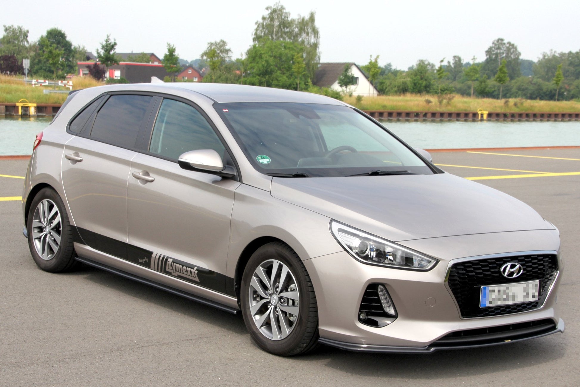 Front Ansatz V.1 für HYUNDAI I30 MK3 HATCHBACK  schwarz Hochglanz