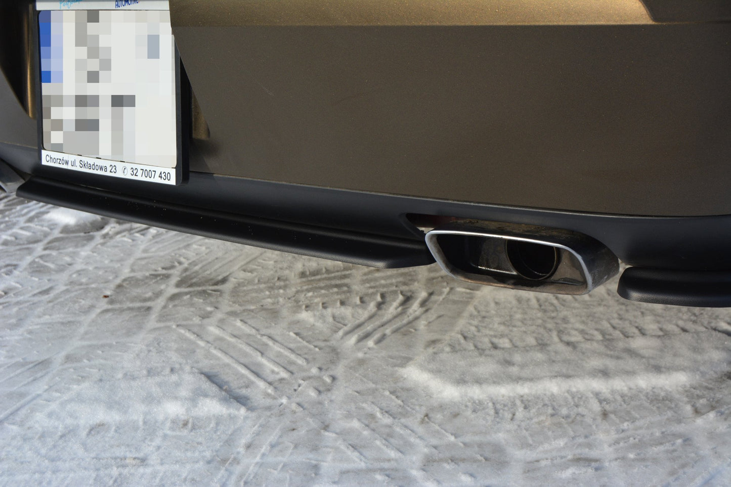Mittlerer Diffusor Heck Ansatz für DODGE CHALLENGER MK3. PHASE-I SRT8 COUPE  Carbon Look