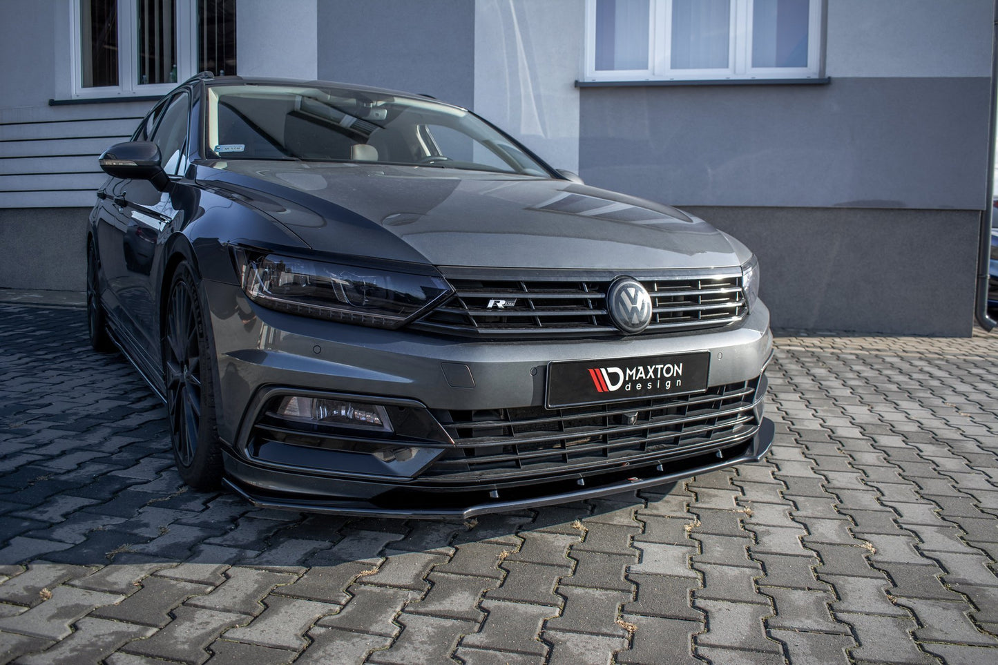 Front Ansatz V.1 für Volkswagen Passat R-Line B8 schwarz matt