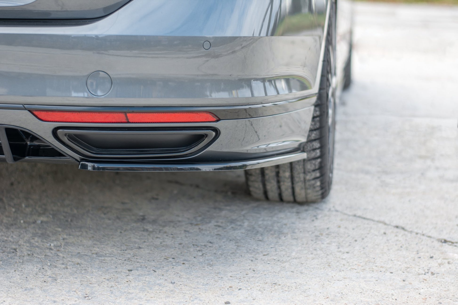 Heck Ansatz Flaps Diffusor für Volkswagen Passat R-Line B8 Carbon Look