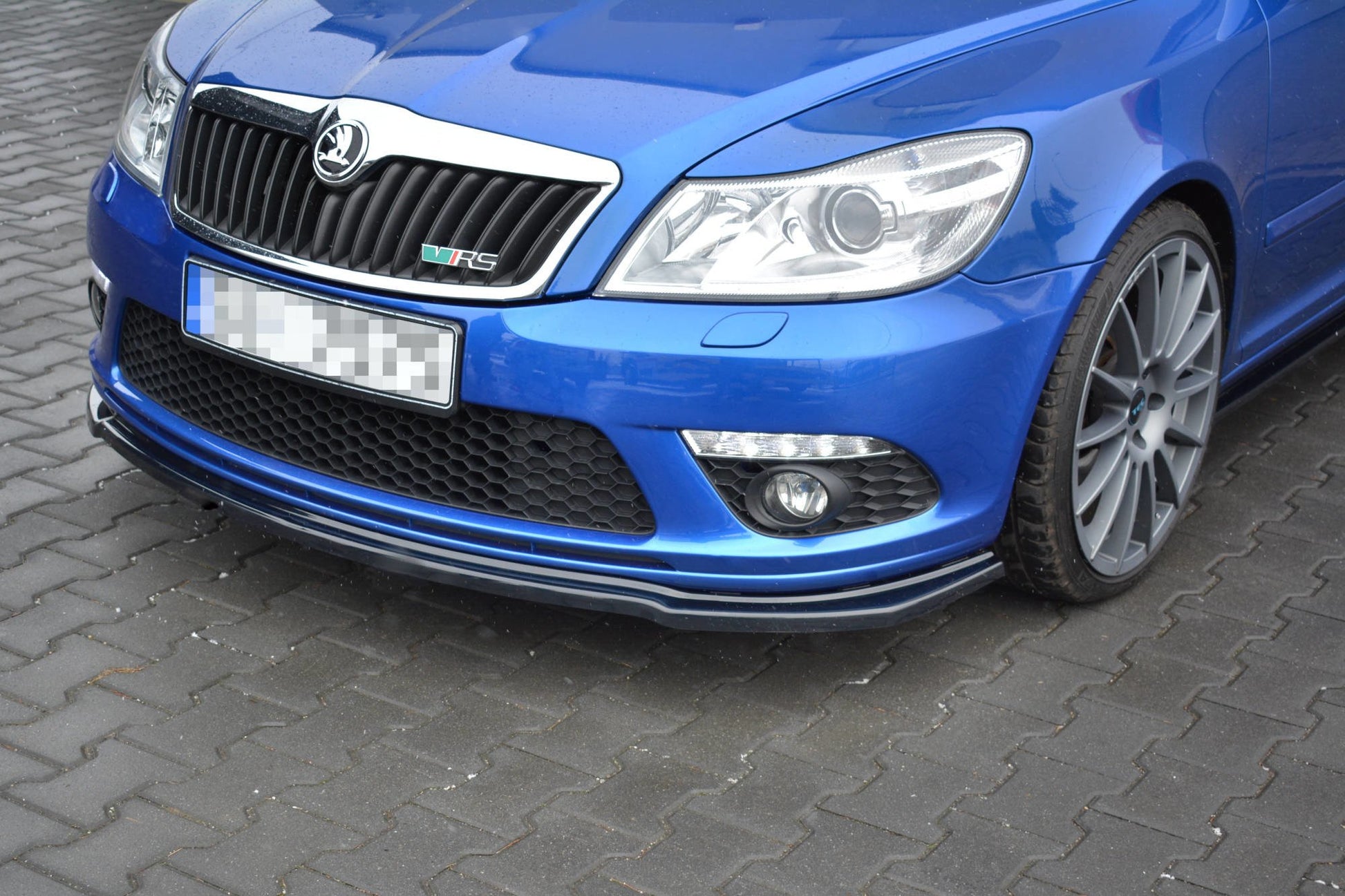 Front Ansatz V.2 für Skoda Octavia RS Mk2 FL Carbon Look