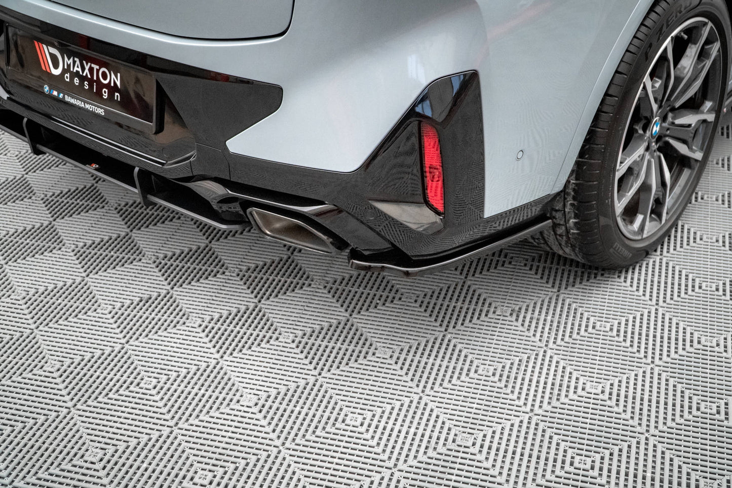 Heck Ansatz Flaps Diffusor für BMW X4 M-Paket G02 Facelift Carbon Look