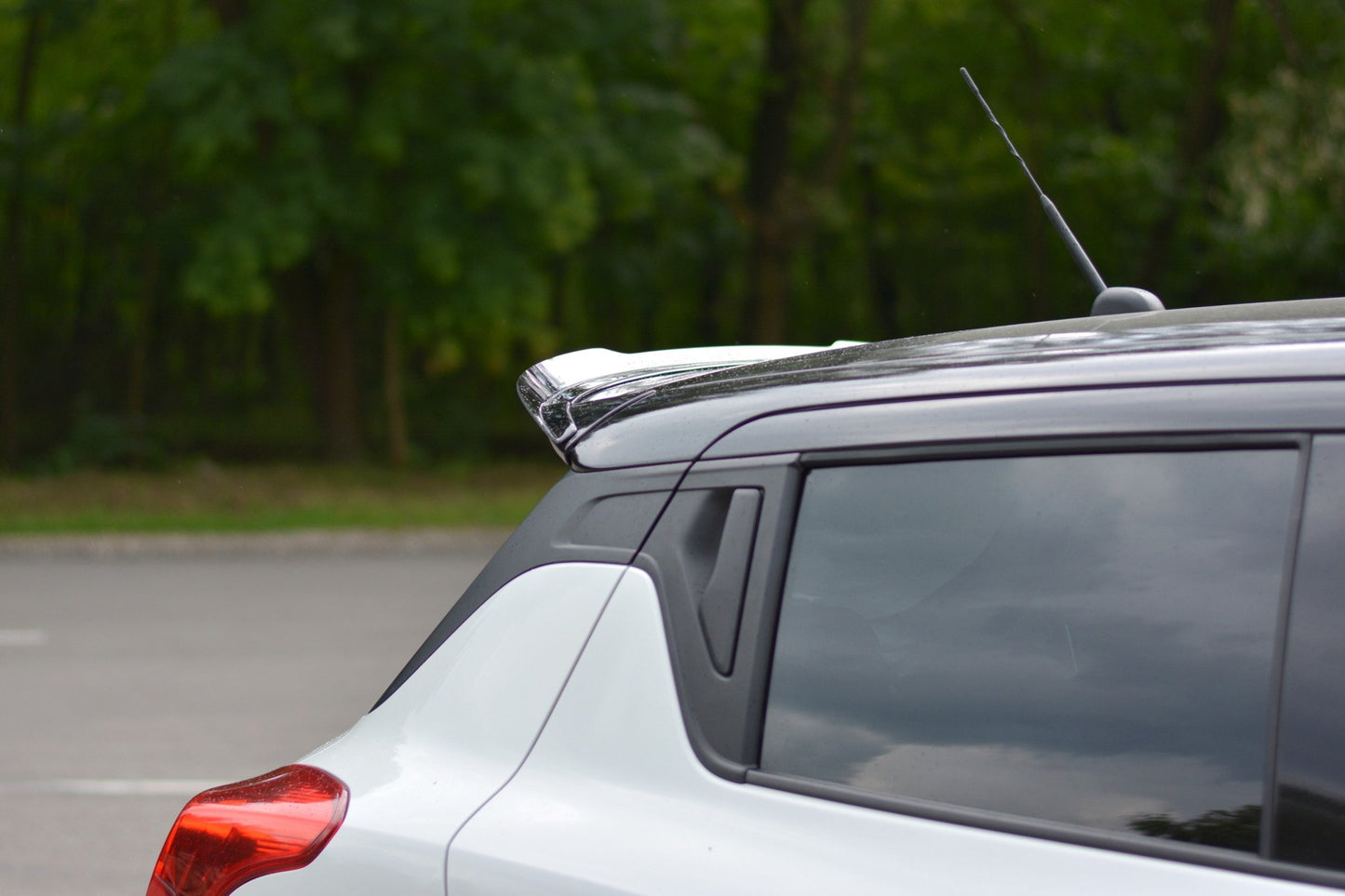 Spoiler CAP für SUZUKI SWIFT 6 SPORT schwarz Hochglanz