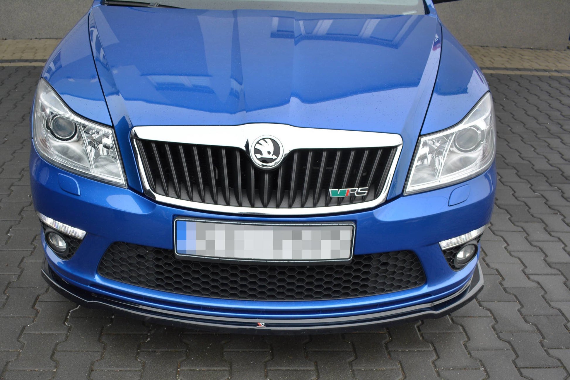 Front Ansatz V.2 für Skoda Octavia RS Mk2 FL schwarz Hochglanz
