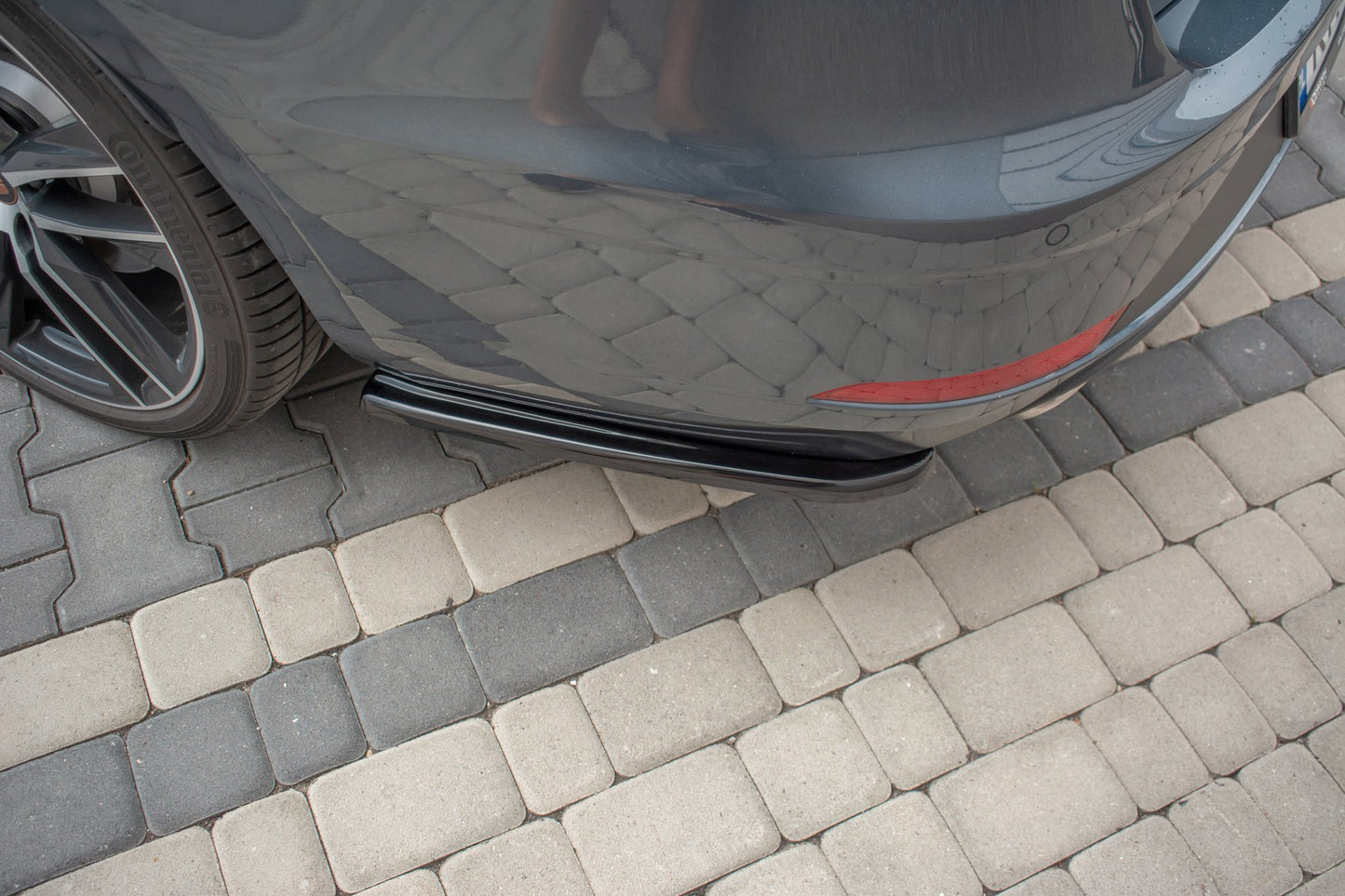 Heck Ansatz Flaps Diffusor V.1 für Seat Leon Cupra Mk3 FL Sportstourer Carbon Look