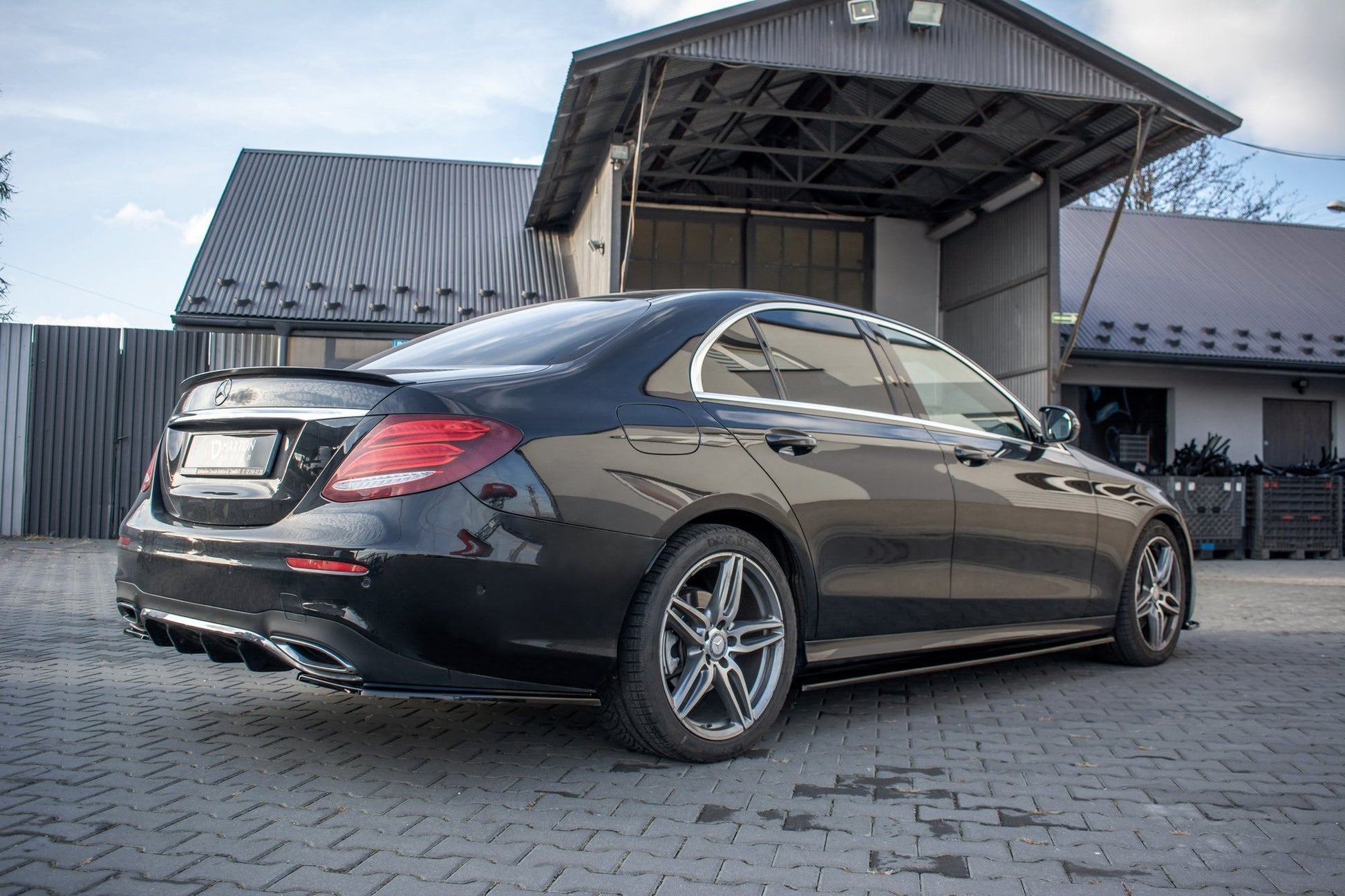 Diffusor Heck Ansatz für Mercedes-Benz E43 AMG / AMG-Line W213 schwarz Hochglanz