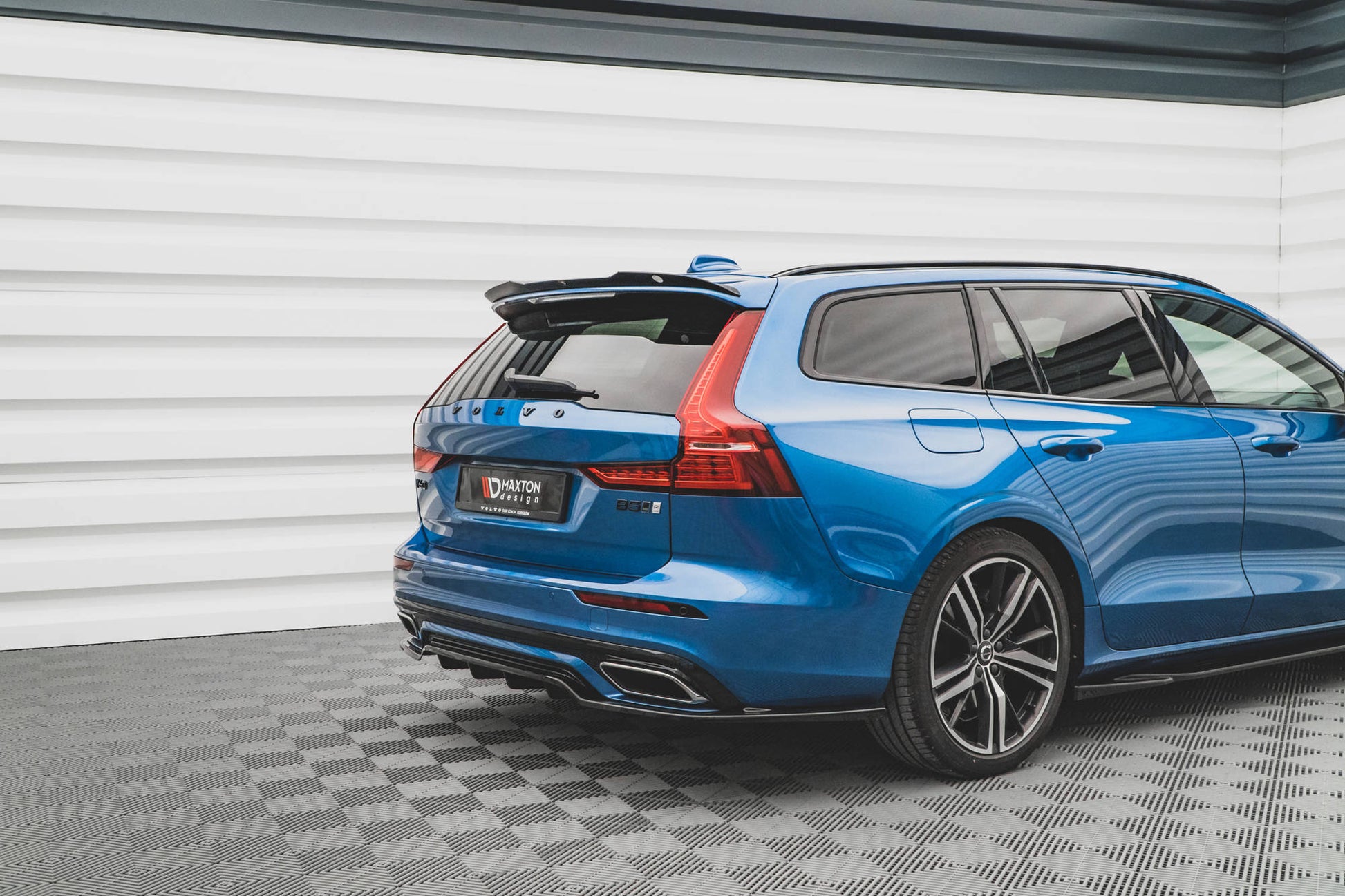 Spoiler CAP für Volvo V60 R-Design Mk2 Carbon Look