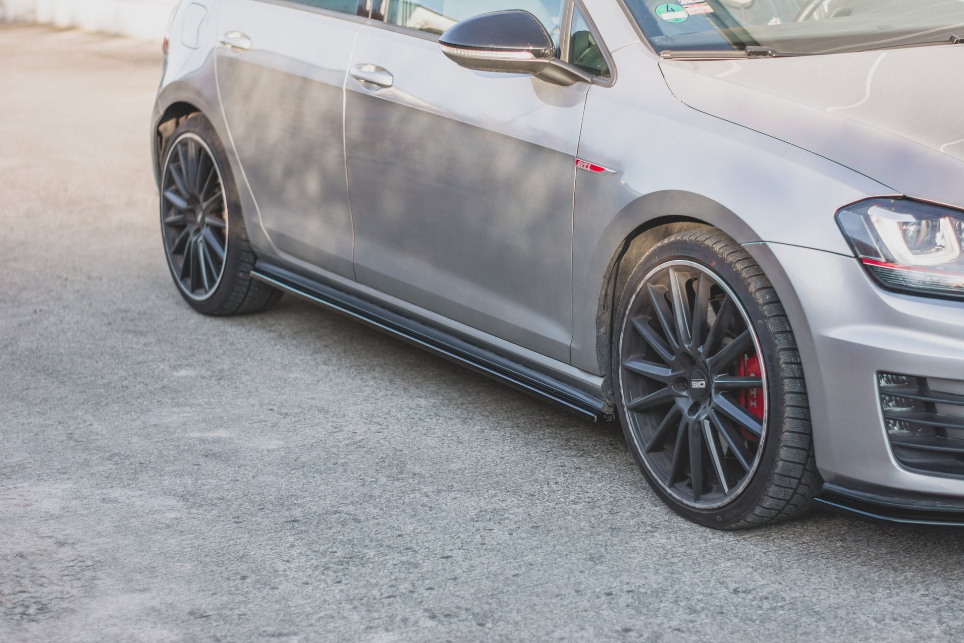 Seitenschweller Ansatz für V.2 für VW Golf 7 GTI (verengen) schwarz matt