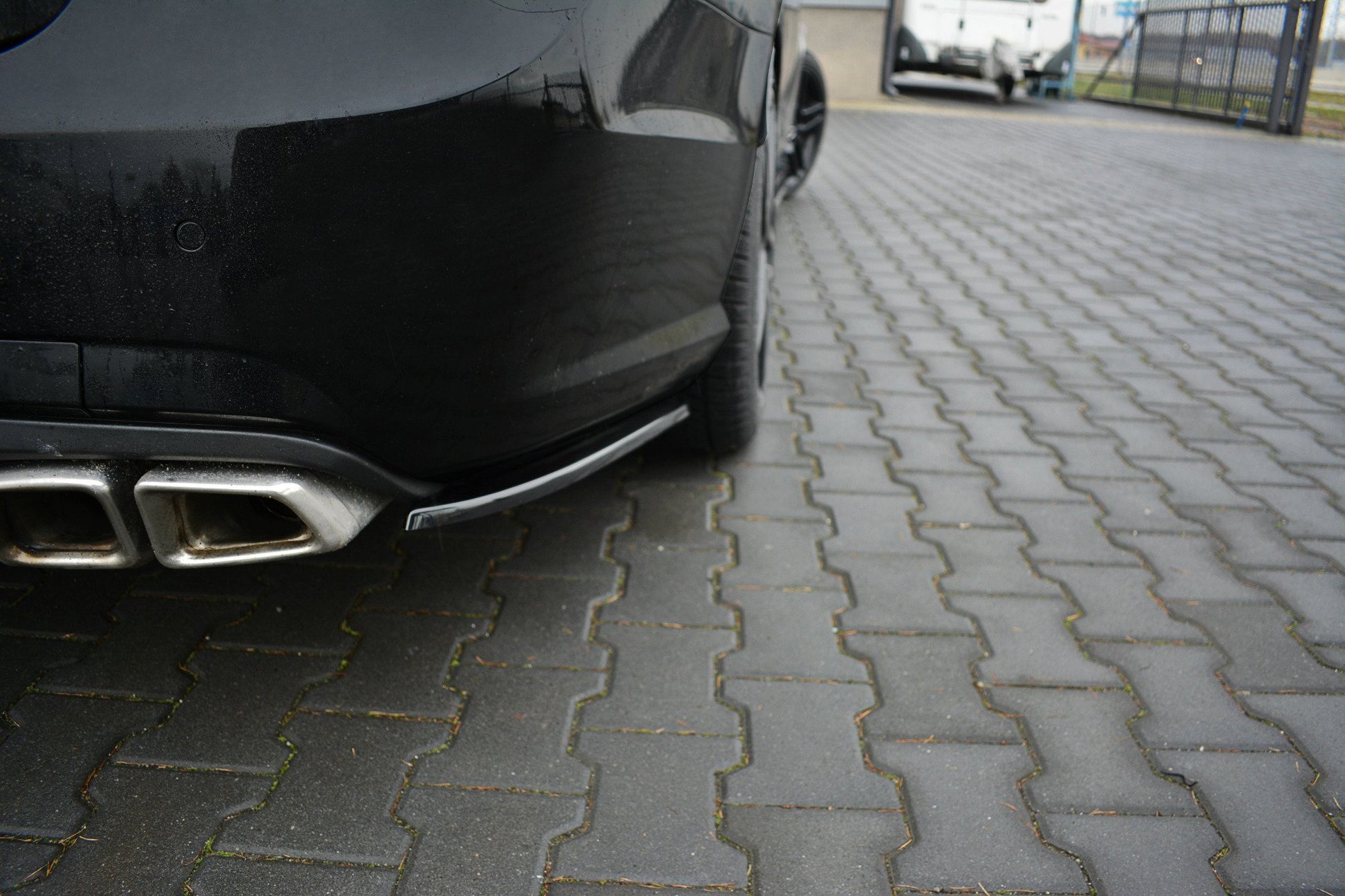 Heck Ansatz Flaps Diffusor für Mercedes E63 AMG W212  Carbon Look