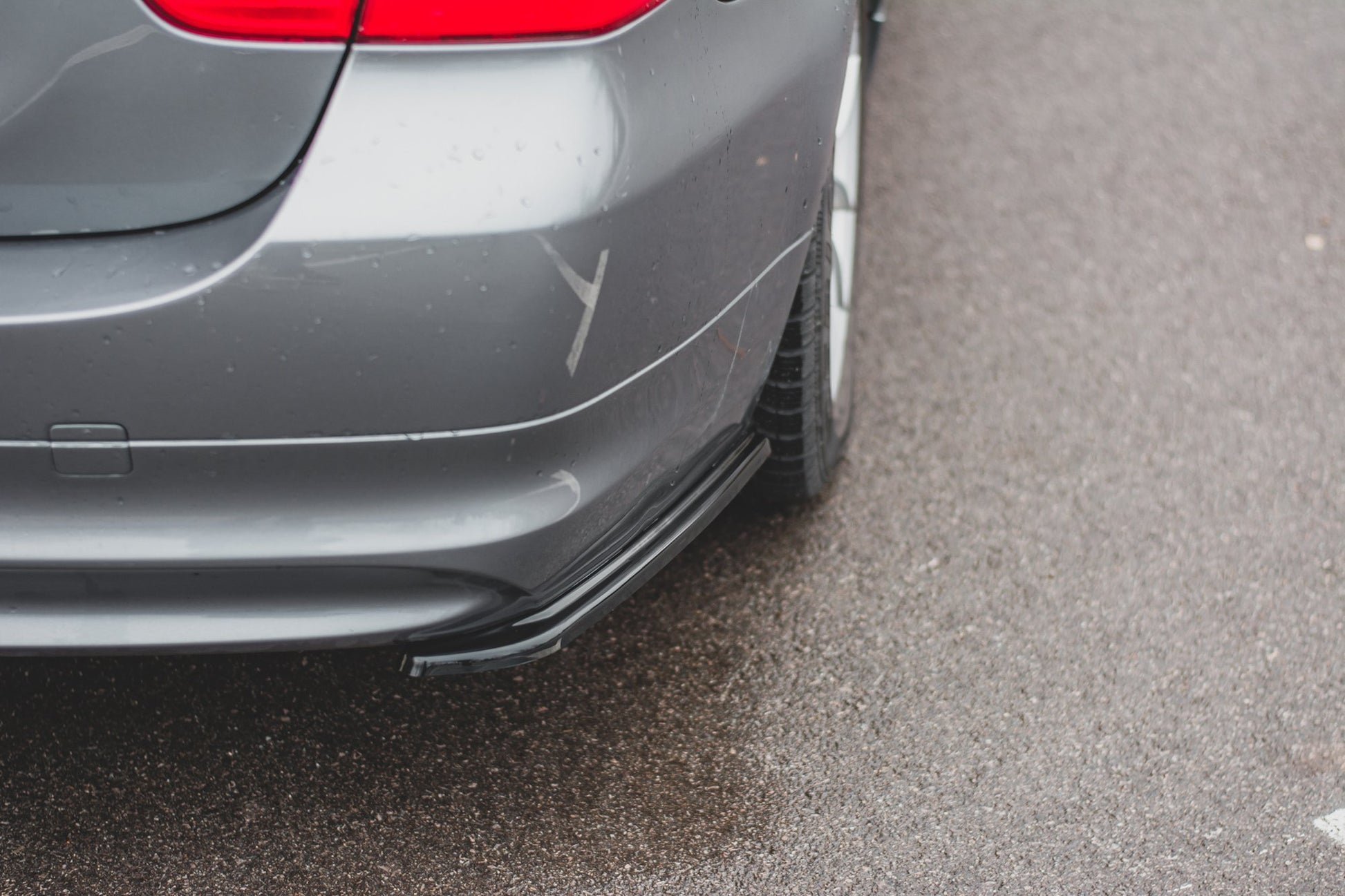 Heck Ansatz Flaps Diffusor für BMW 3er E91 Facelift schwarz matt