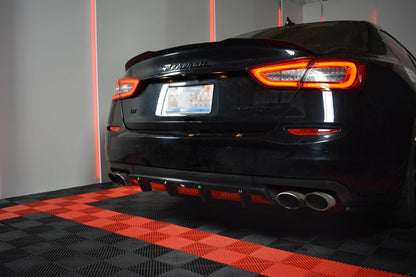 Spoiler CAP für MASERATI QUATTROPORTE MK.6 vor Facelift Carbon Look