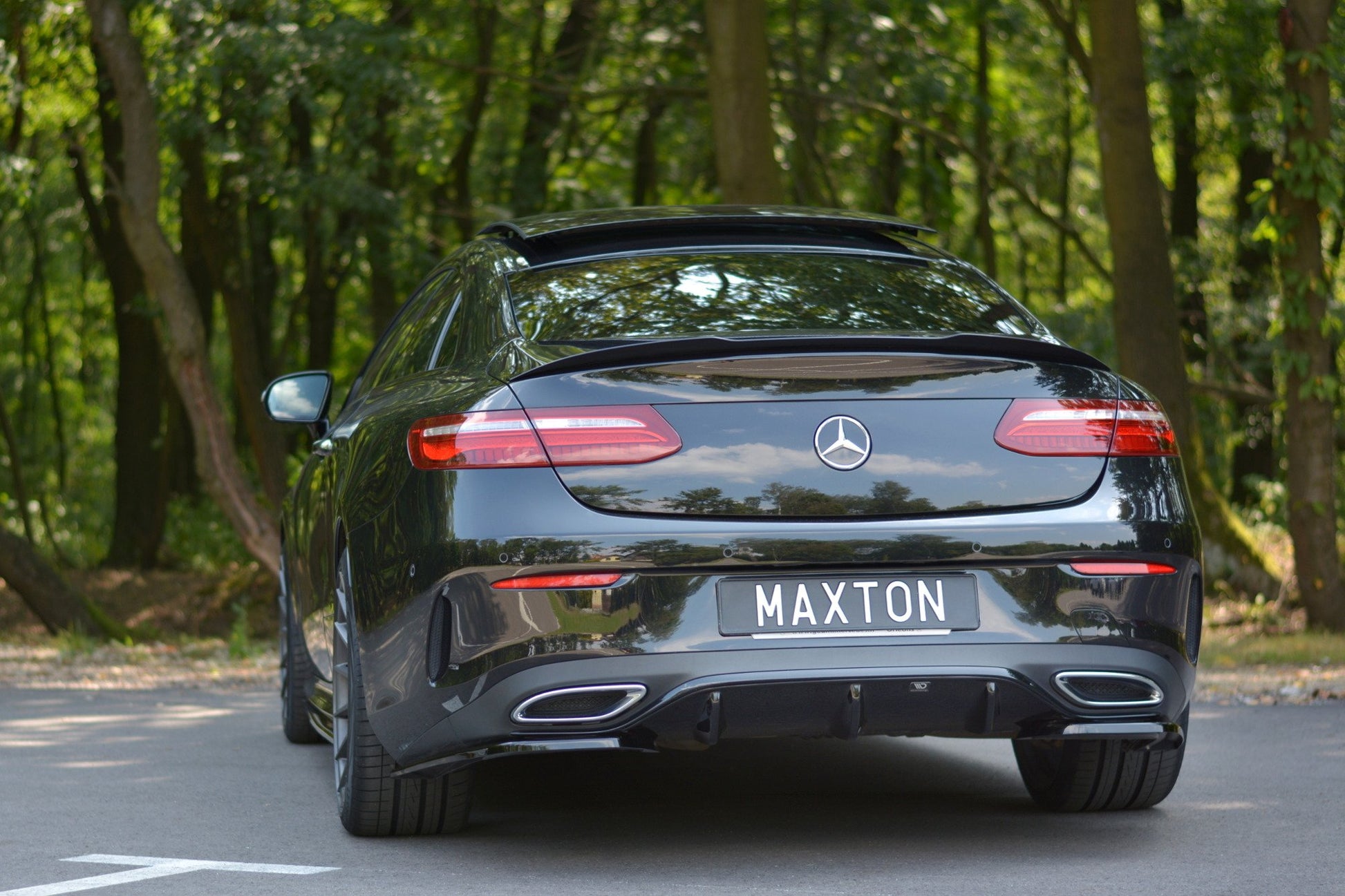 Heck Ansatz Flaps Diffusor für Mercedes-Benz E-Klasse W213 Coupe(C238) AMG-Line Carbon Look