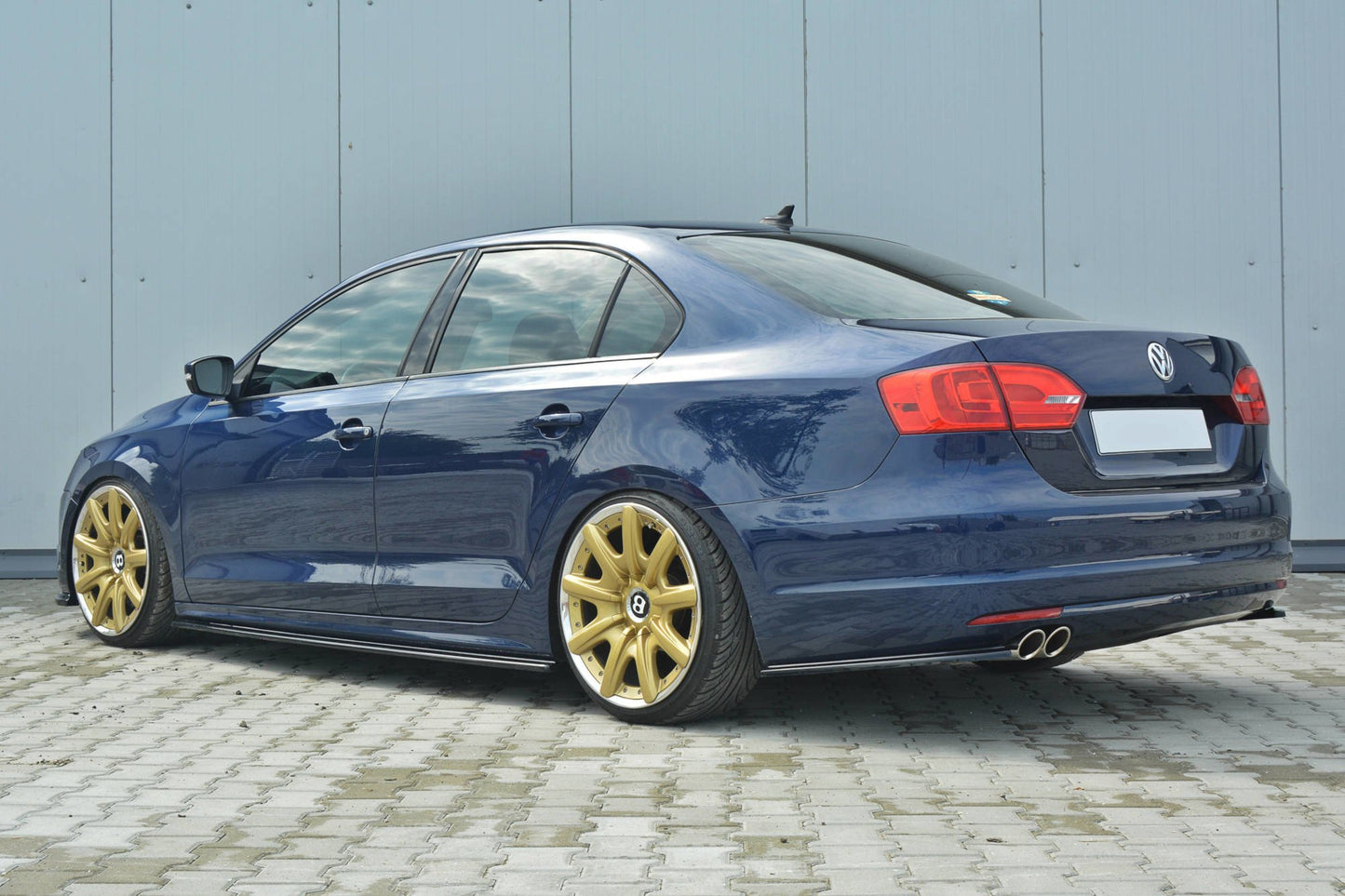 Seitenschweller Ansatz für VOLKSWAGEN JETTA MK6 SEDAN vor Facelift schwarz matt