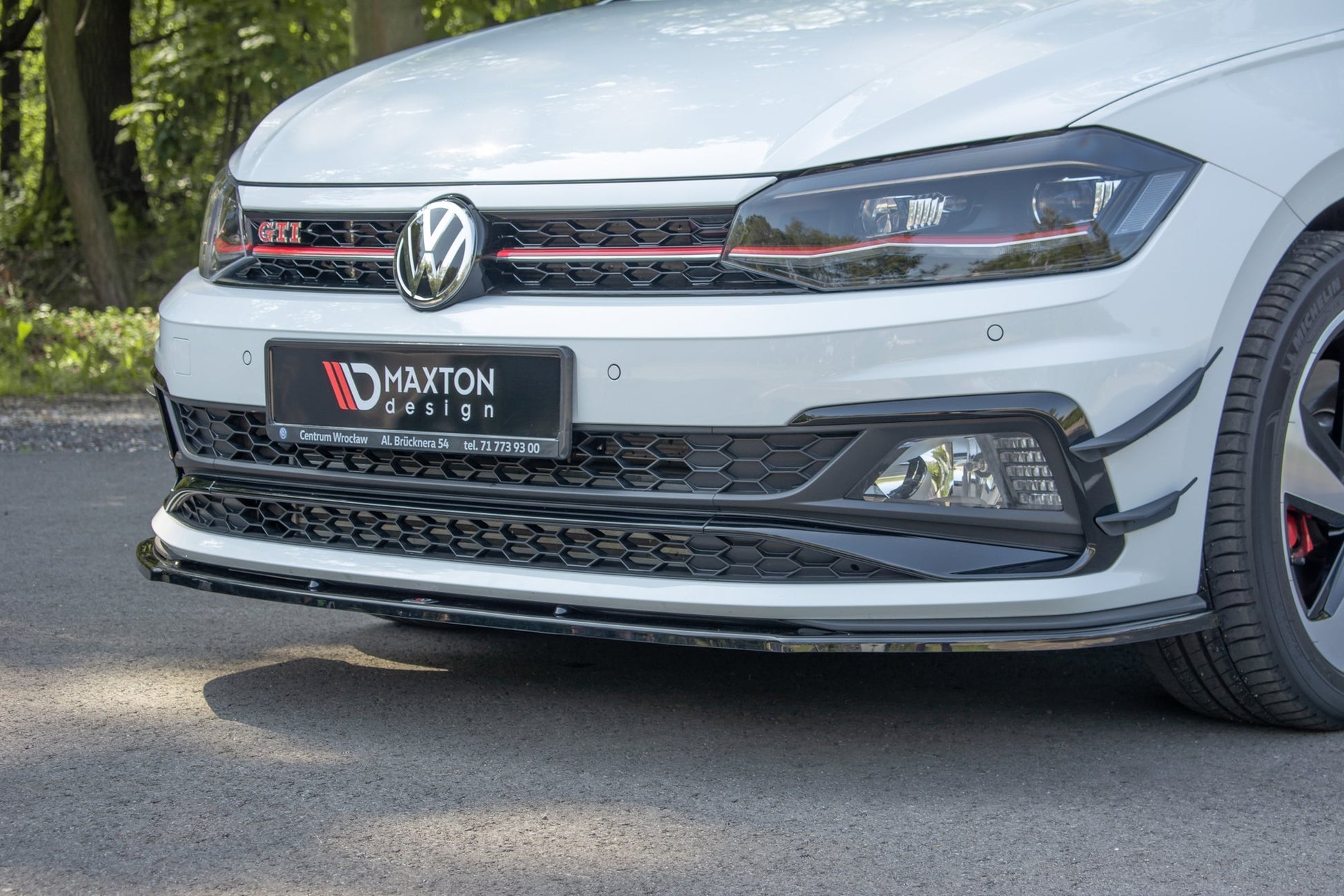 Front Ansatz V.1 für VW POLO MK6 GTI schwarz Hochglanz