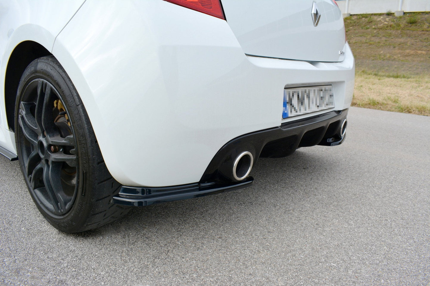 Heck Ansatz Flaps Diffusor für RENAULT CLIO MK3 RS FACELIFT schwarz matt
