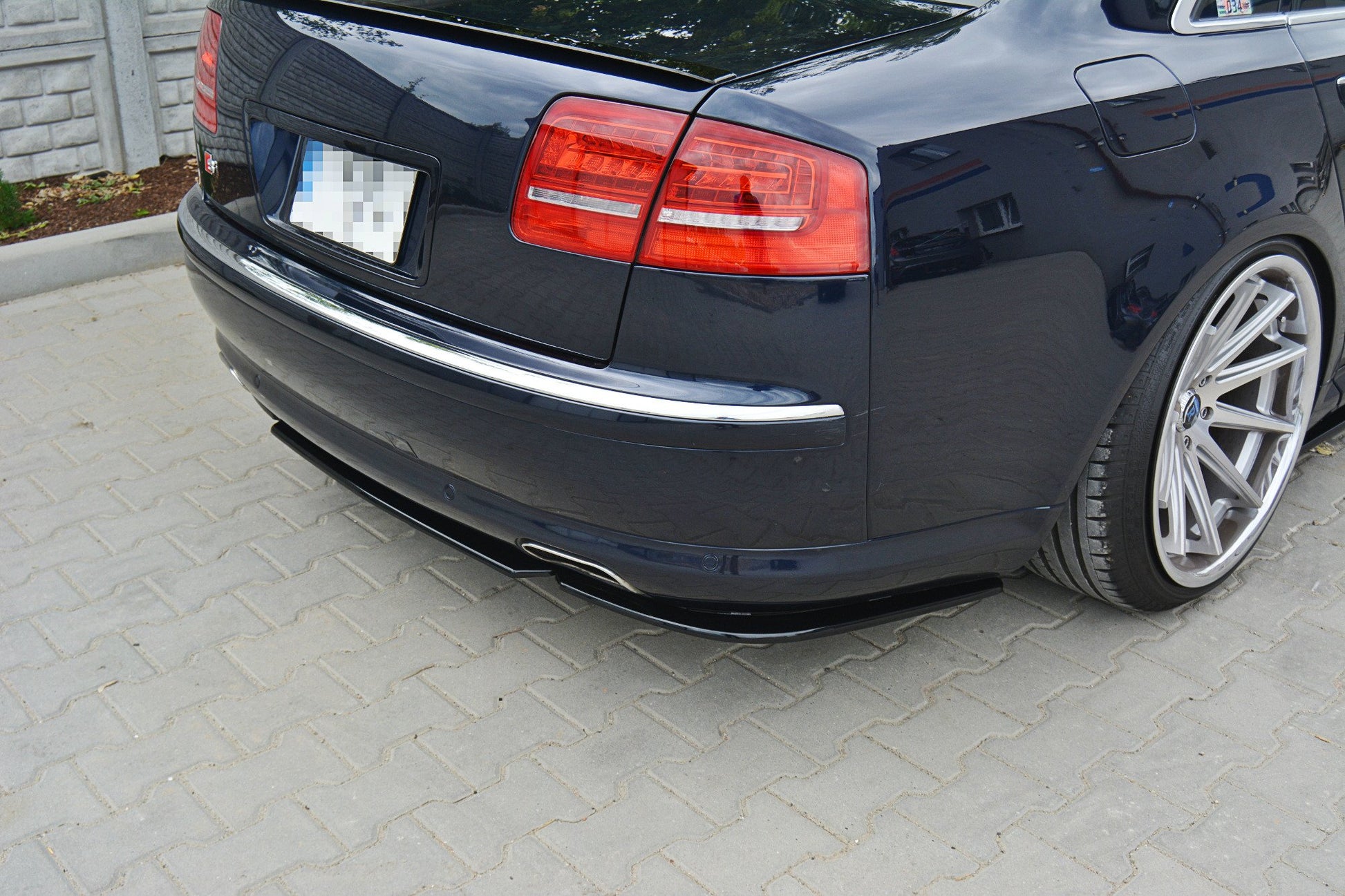 Mittlerer Diffusor Heck Ansatz für AUDI S8 D3  schwarz Hochglanz