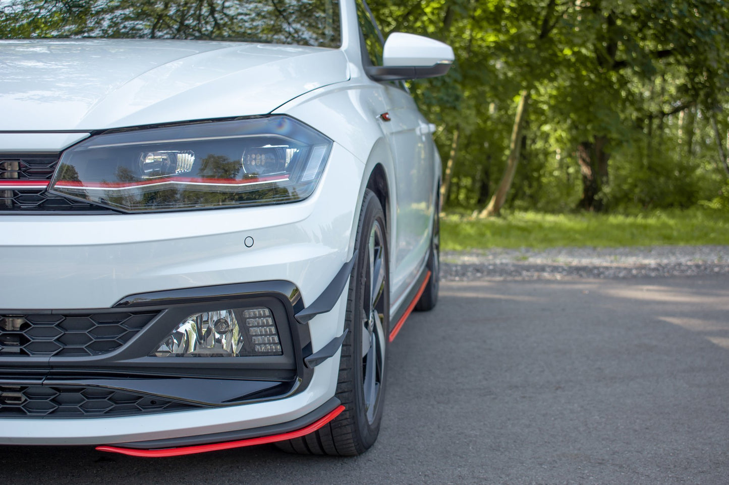Front Ansatz V.5 für VW POLO MK6 GTI  schwarz Hochglanz