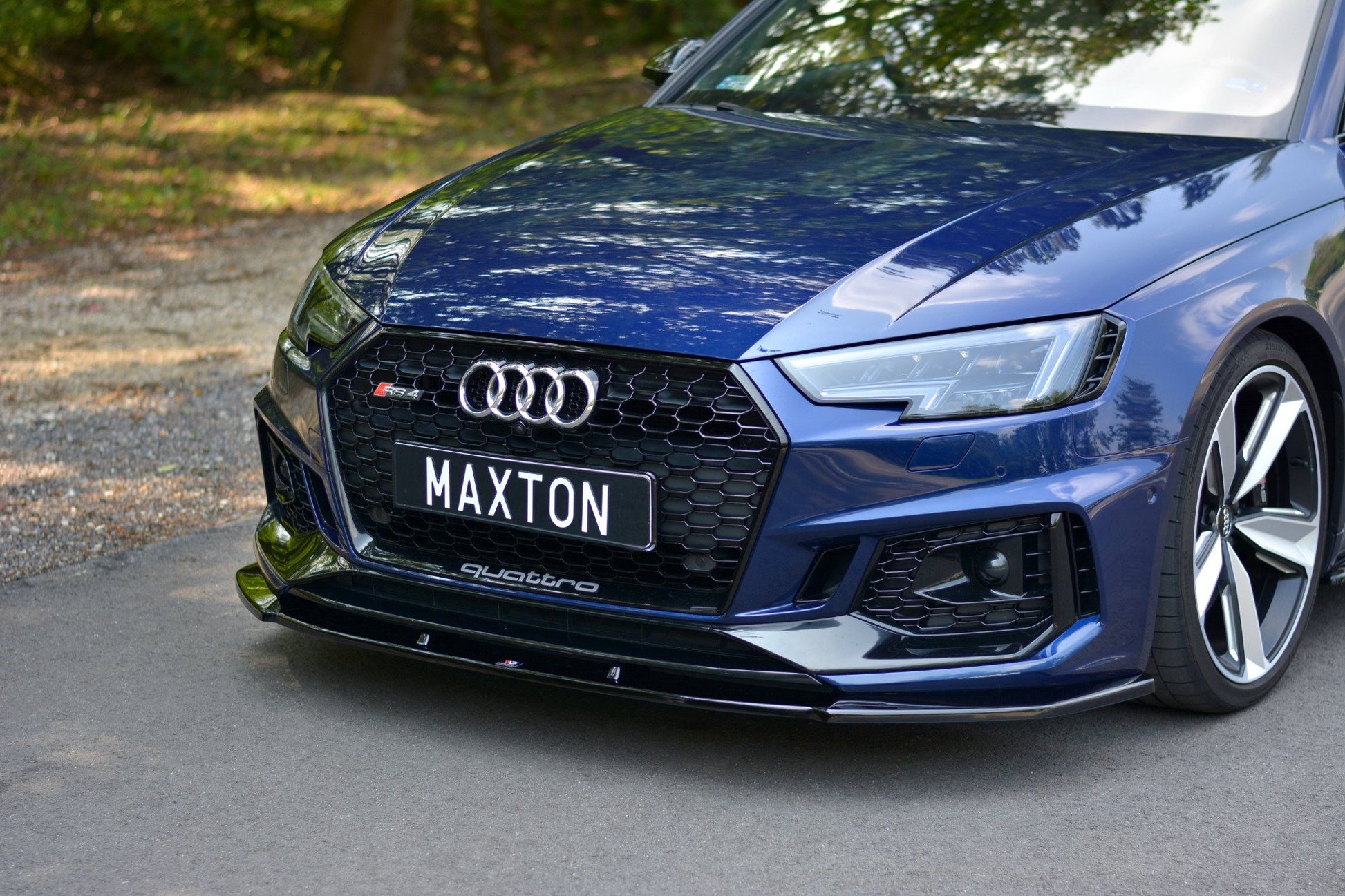 Front Ansatz V.1 für Audi RS4 B9 schwarz Hochglanz