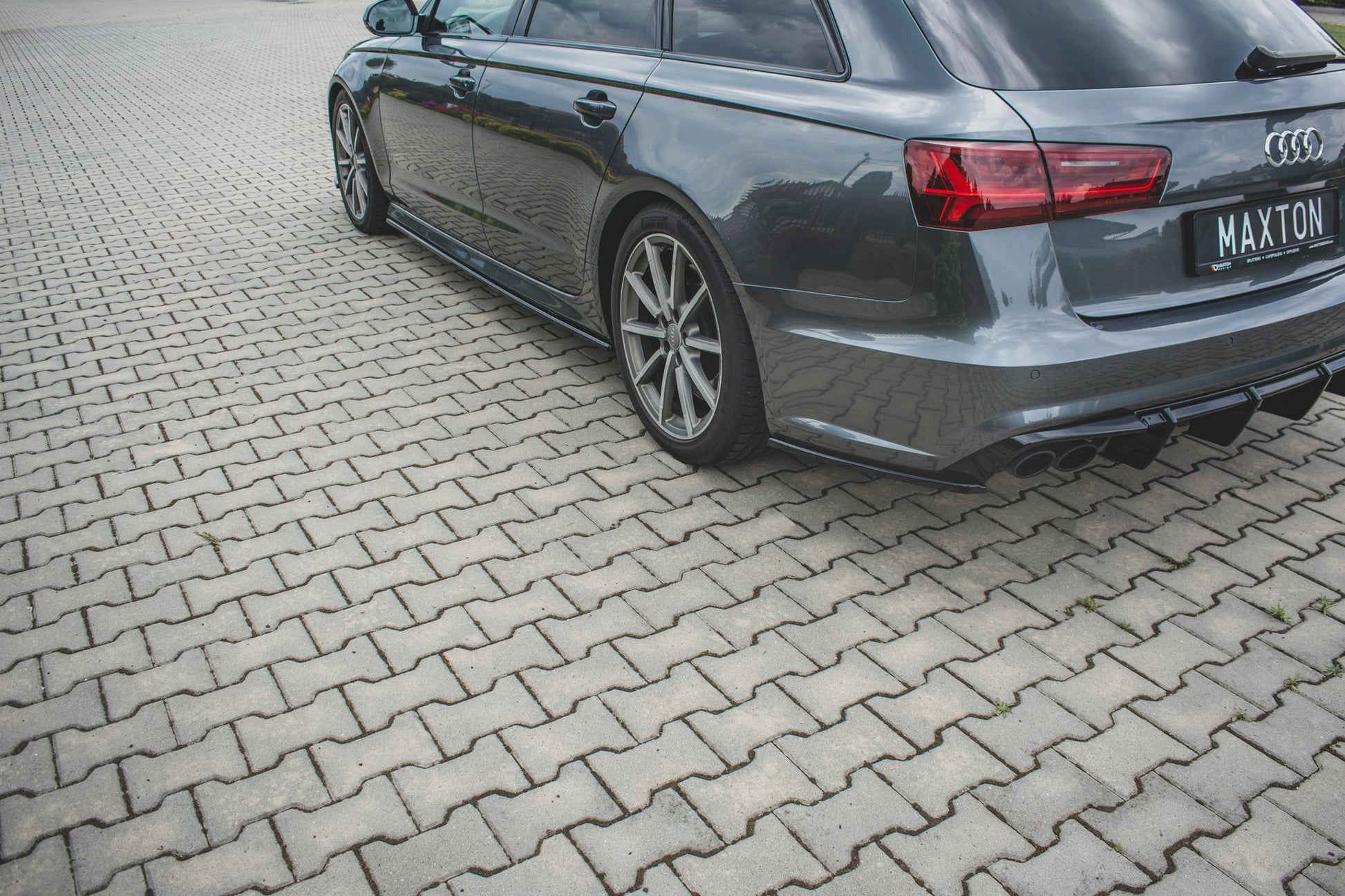 Heck Ansatz Flaps Diffusor für Audi S6 / A6 S-Line C7 FL Carbon Look