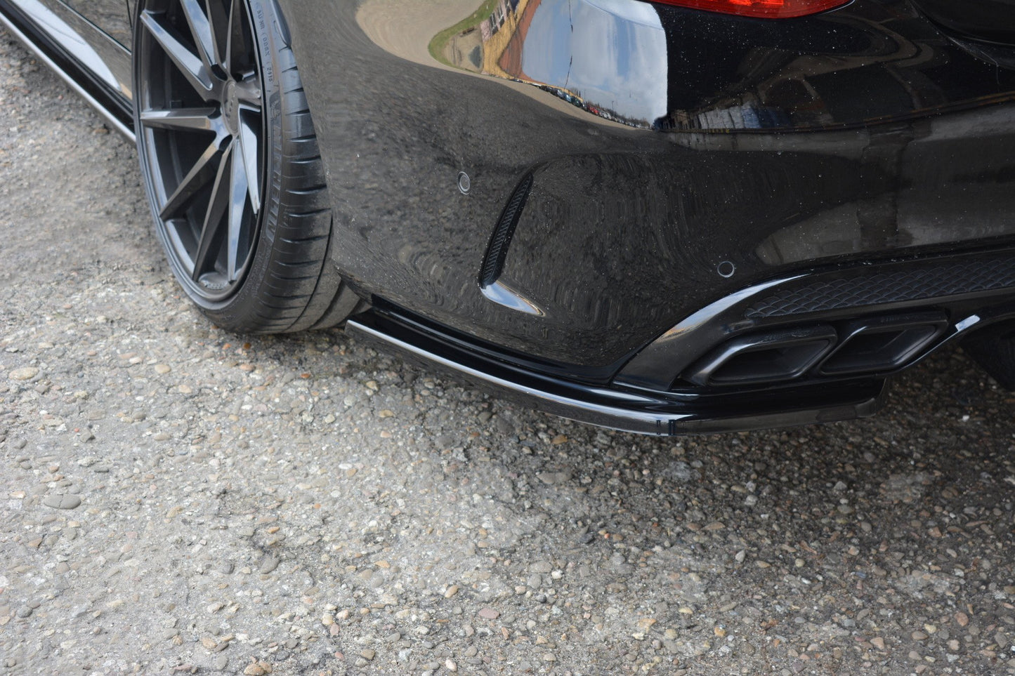 Heck Ansatz Flaps Diffusor für MERCEDES- BENZ C43 AMG W205 schwarz Hochglanz