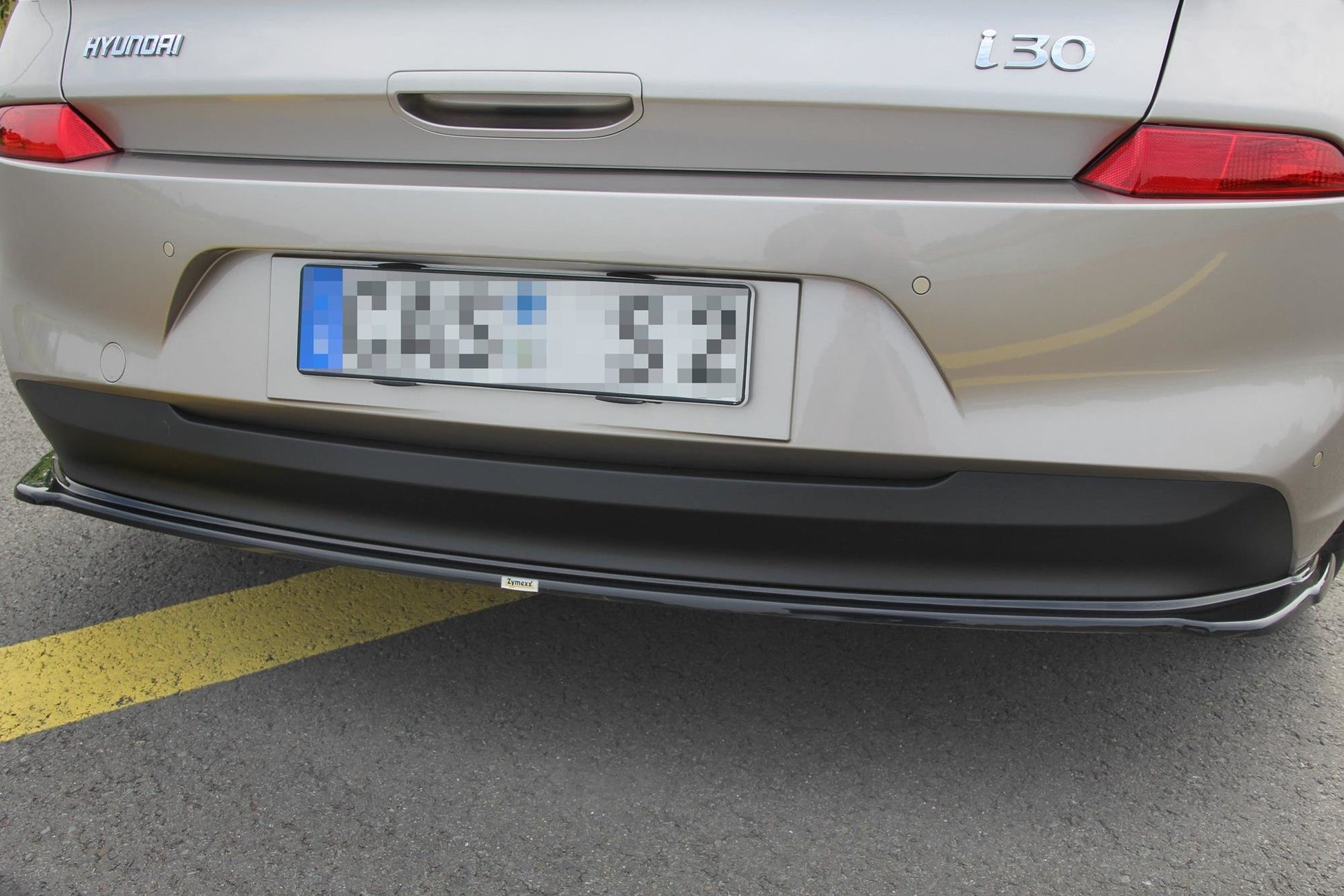 Mittlerer Diffusor Heck Ansatz für HYUNDAI I30 MK3 HATCHBACK schwarz Hochglanz