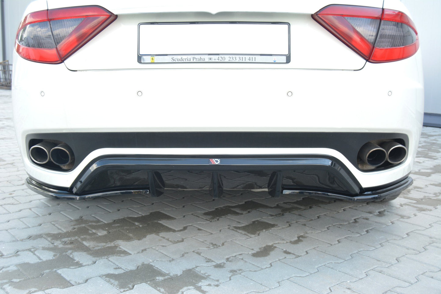 Diffusor Heck Ansatz für MASERATI GRANTURISMO schwarz matt