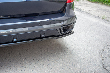 Mittlerer Diffusor Heck Ansatz für BMW X5 G05 M Paket schwarz Hochglanz