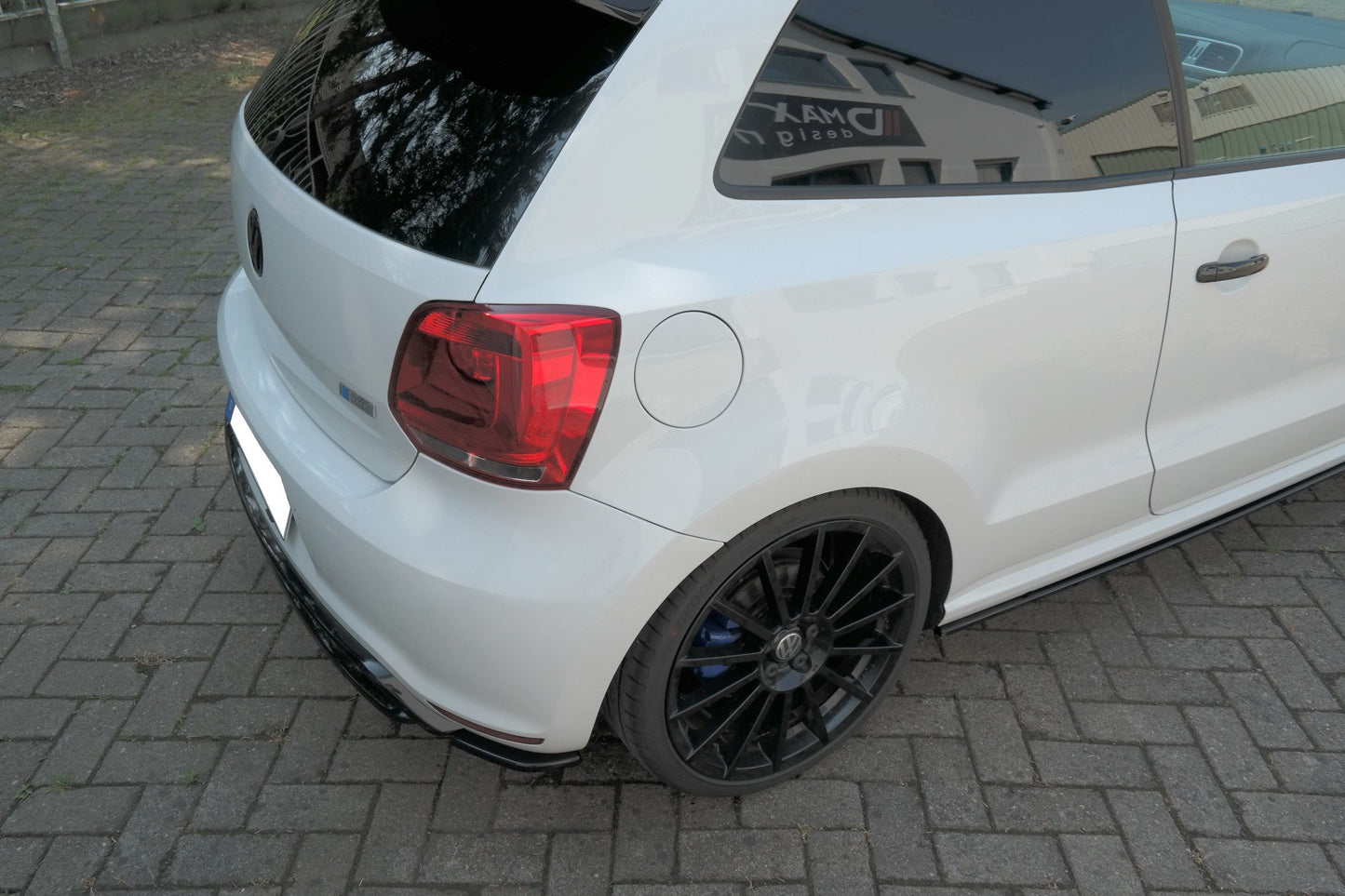 Heck Ansatz Flaps Diffusor für VOLKSWAGEN POLO MK5 R WRC schwarz Hochglanz