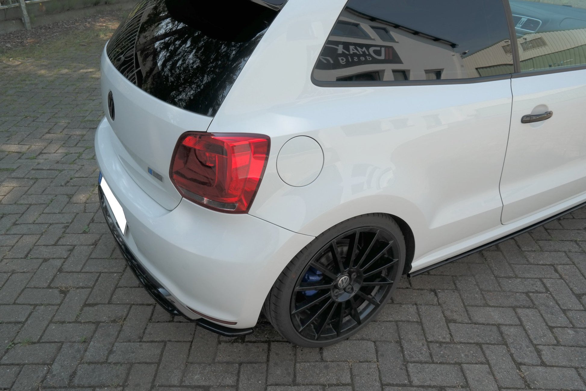 Heck Ansatz Flaps Diffusor für VOLKSWAGEN POLO MK5 R WRC schwarz Hochglanz