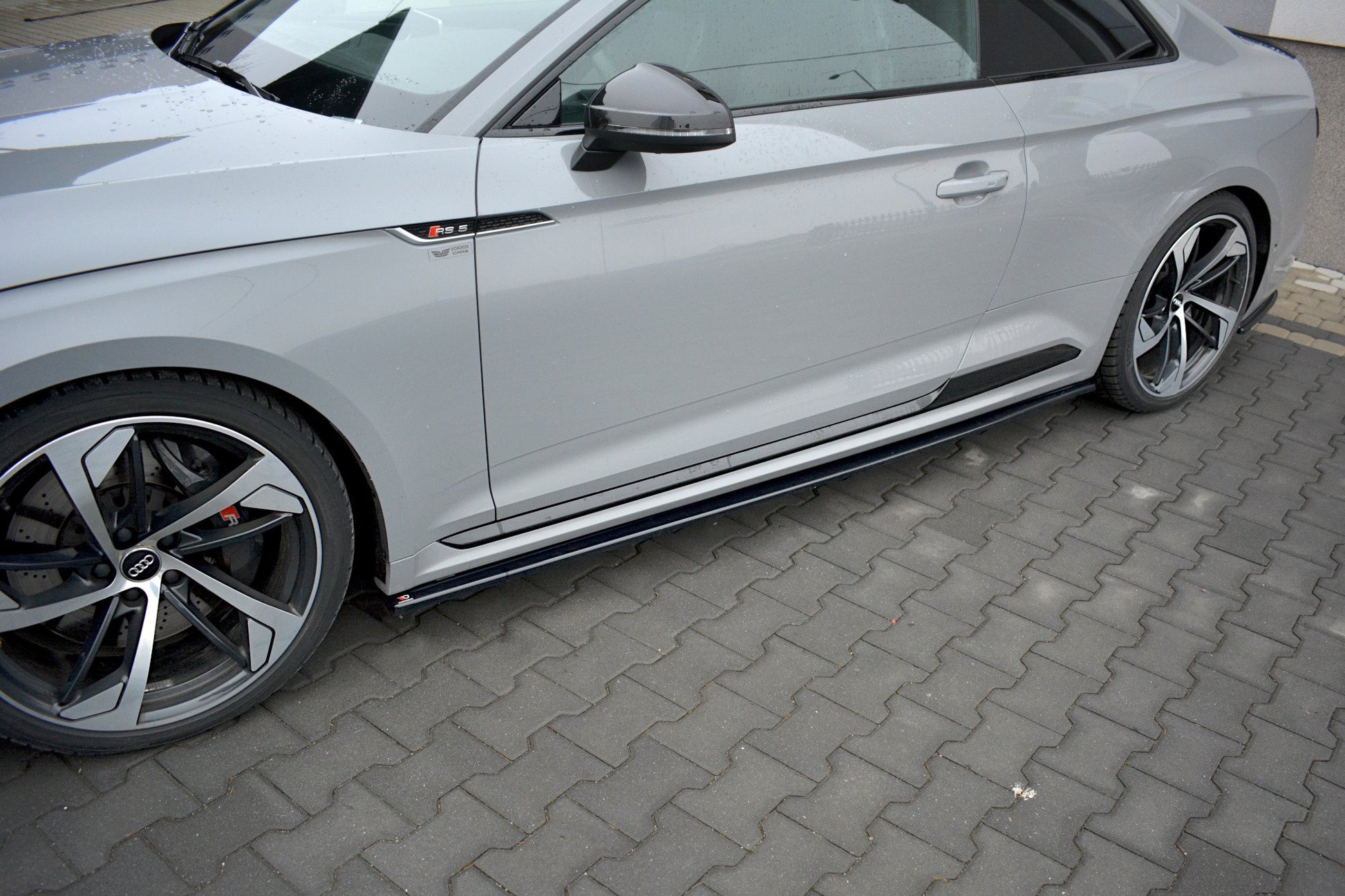 Seitenschweller Ansatz für Audi RS5 F5 Coupe schwarz Hochglanz