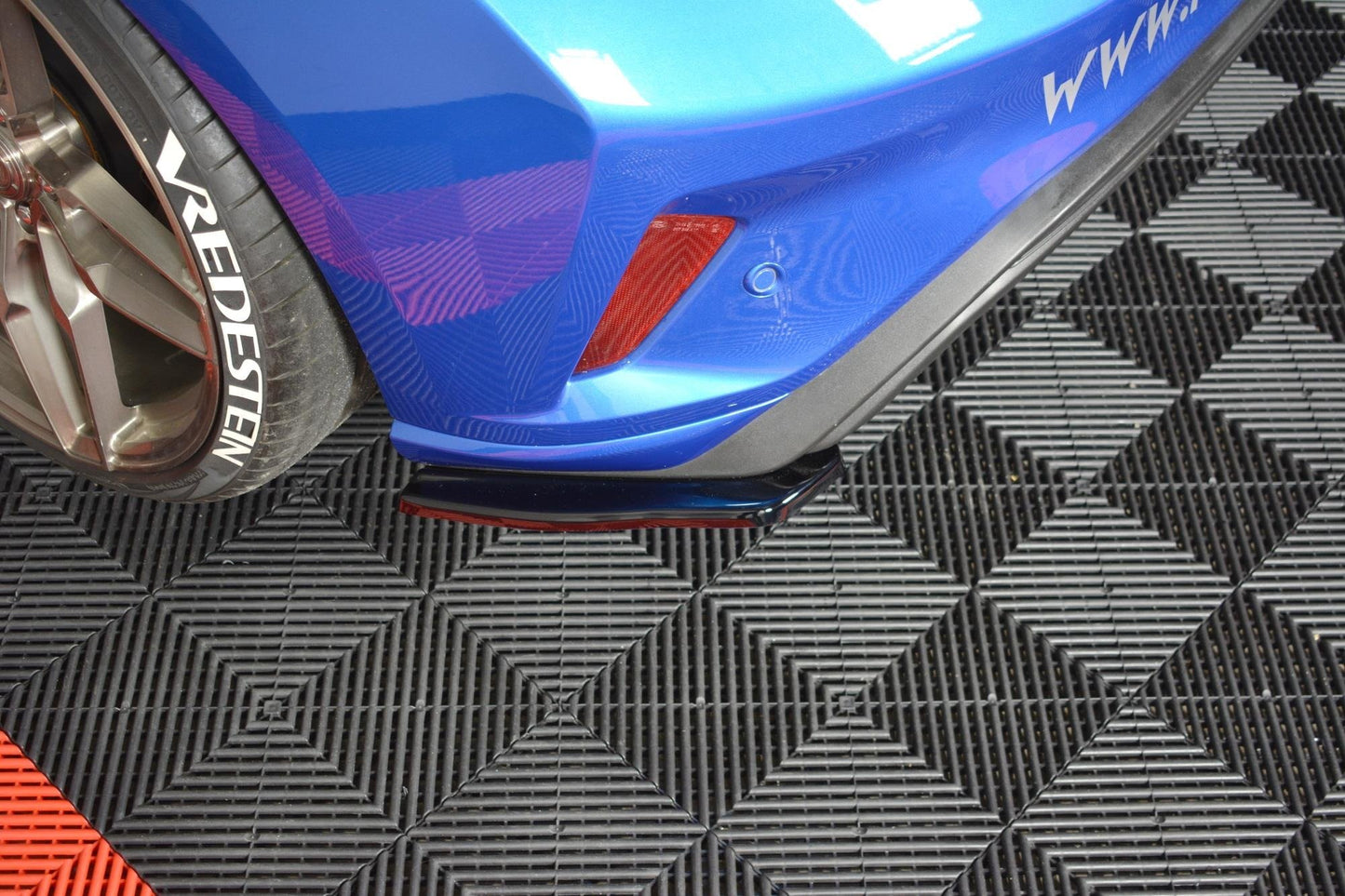 Heck Ansatz Flaps Diffusor V.1 für Ford Focus ST-Line schwarz Hochglanz