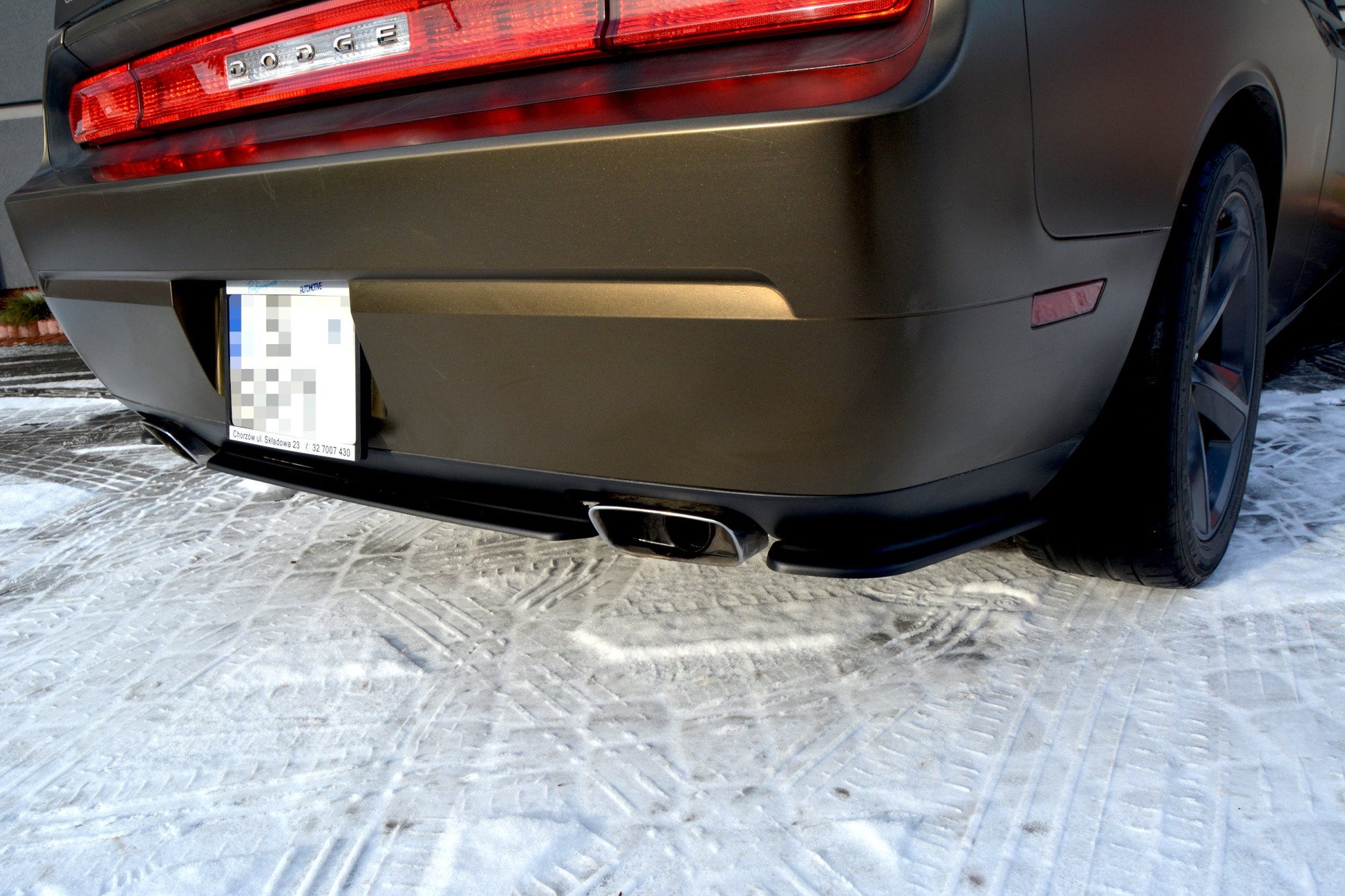 Mittlerer Diffusor Heck Ansatz für DODGE CHALLENGER MK3. PHASE-I SRT8 COUPE  Carbon Look