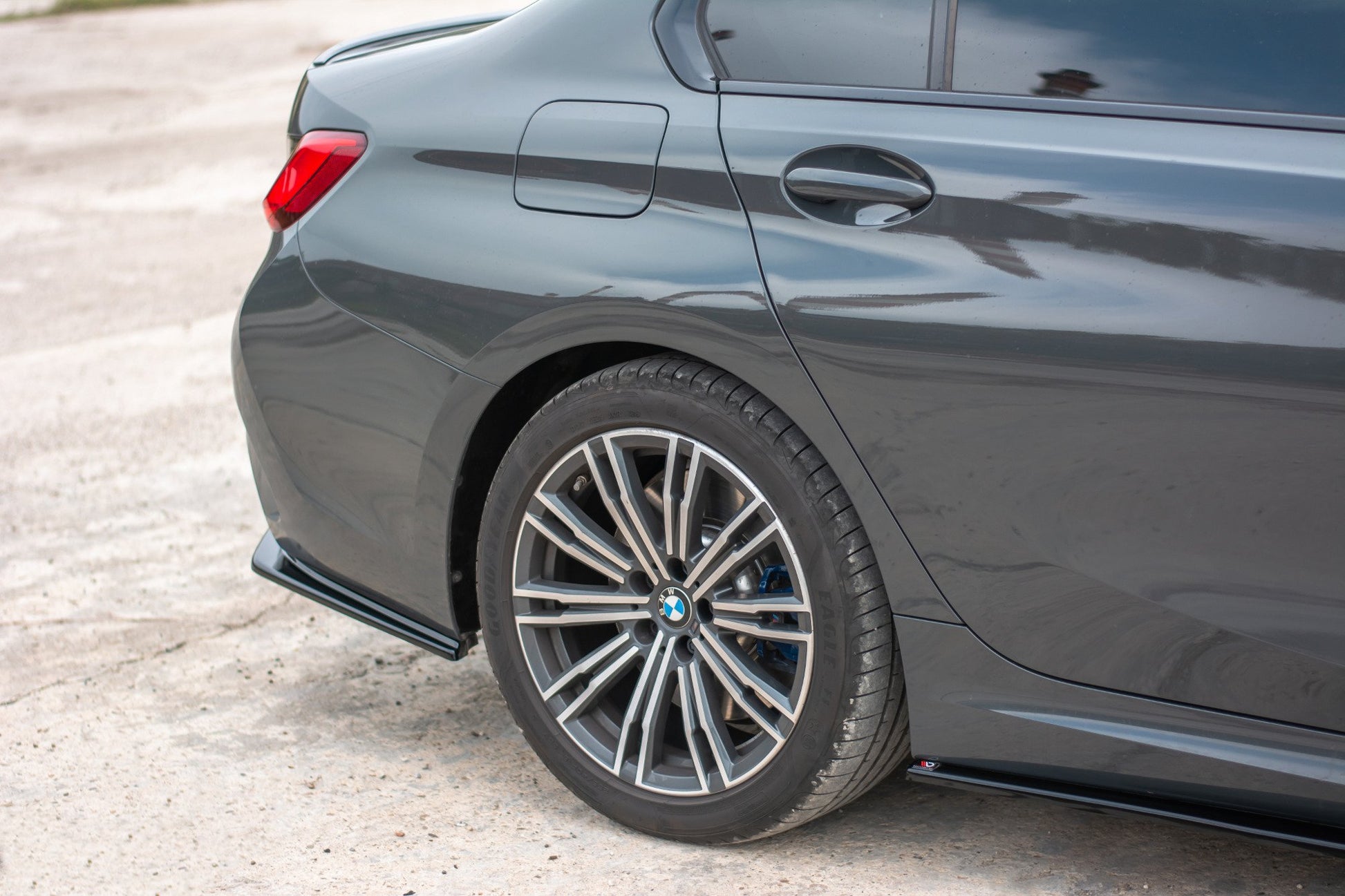 Heck Ansatz Flaps Diffusor für BMW 3er G20 M Paket Carbon Look