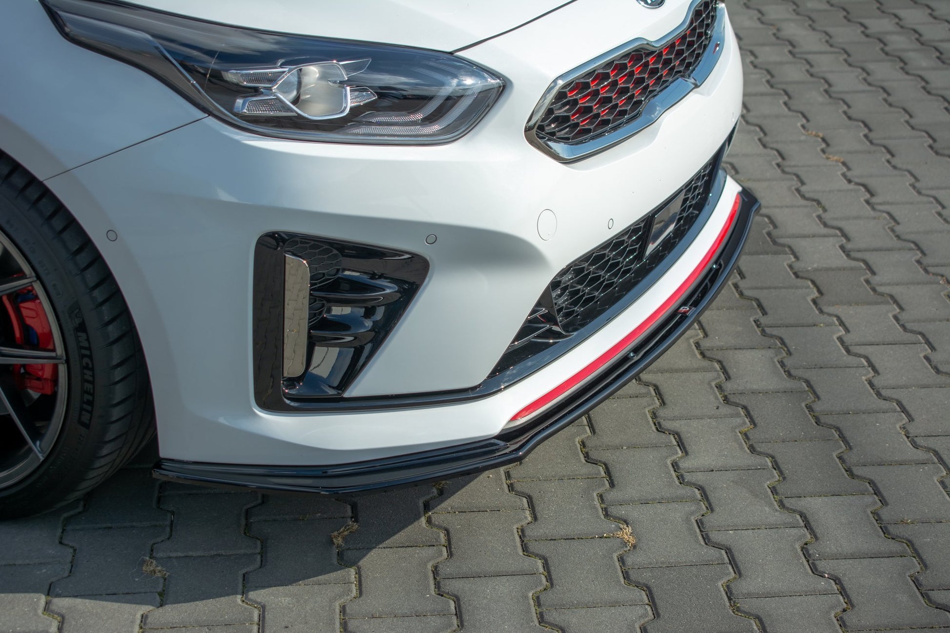 Front Ansatz V.3 für Kia ProCeed GT Mk 3 schwarz Hochglanz