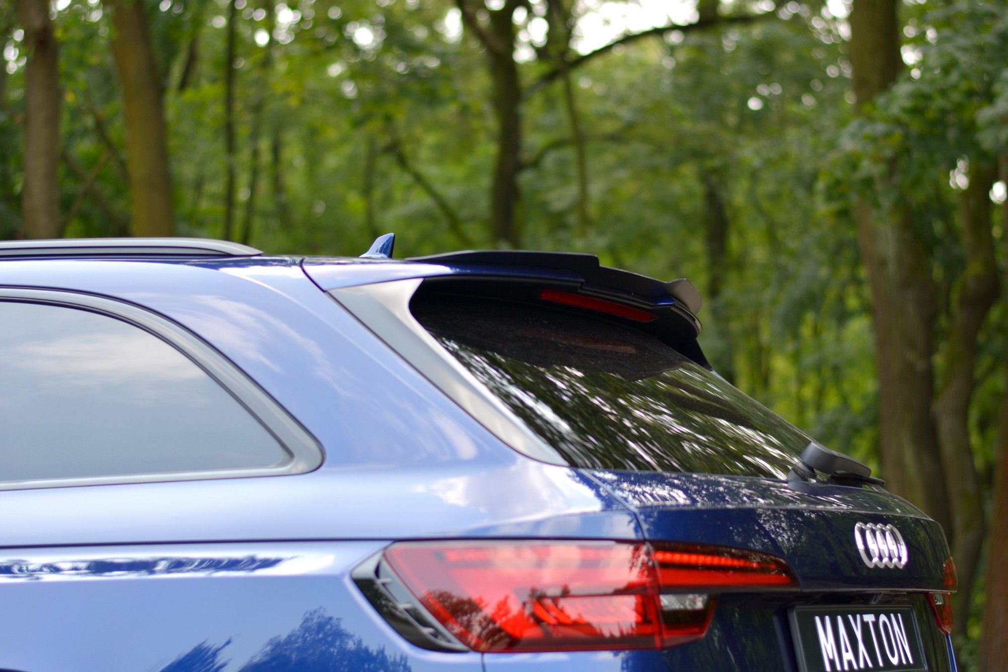 Mittlerer Cup Diffusor Heck Ansatz DTM Look für Audi A4 S-Line B9
