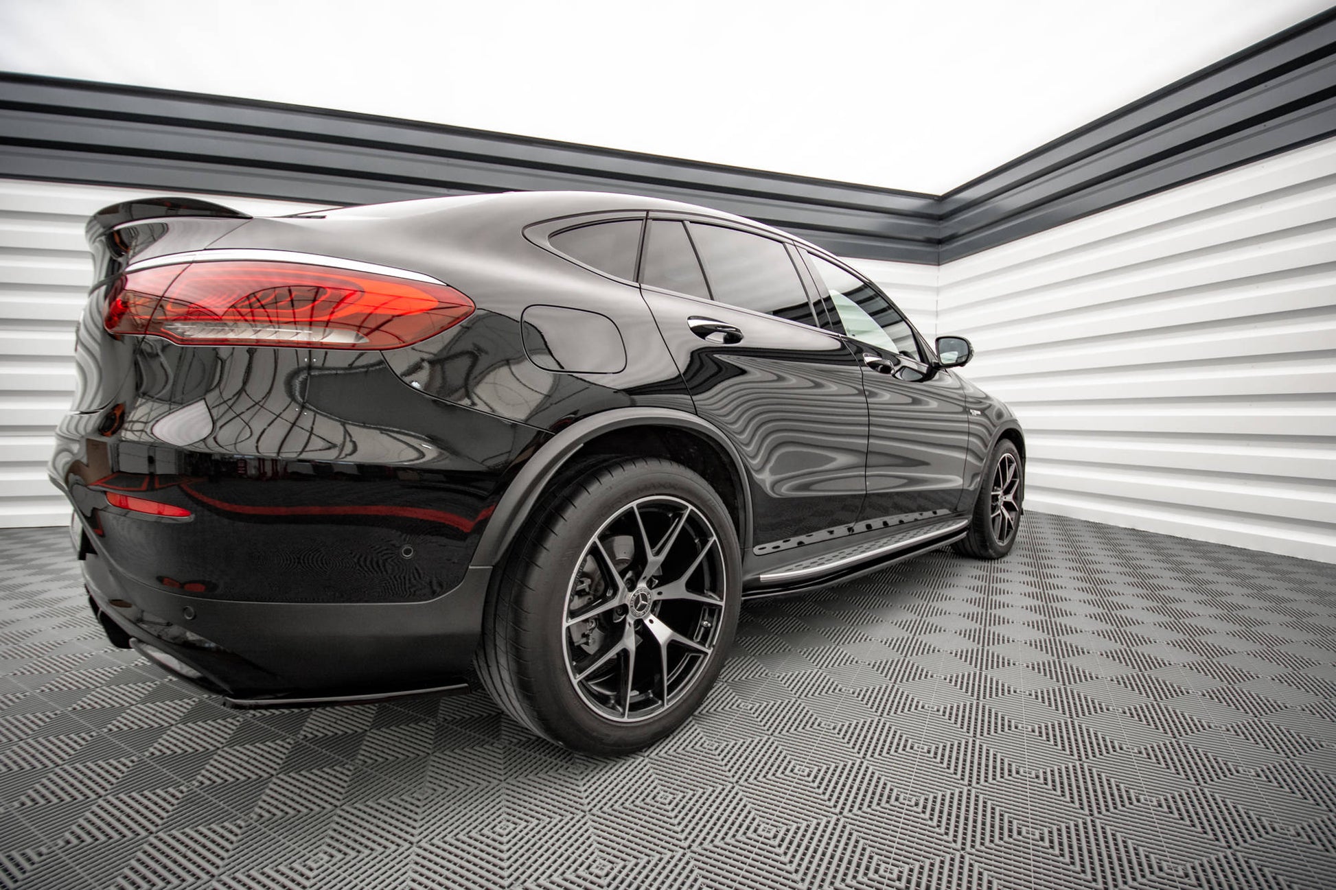 Seitenschweller Ansatz für Mercedes-Benz GLC Coupe AMG-Line C253 Facelift schwarz Hochglanz
